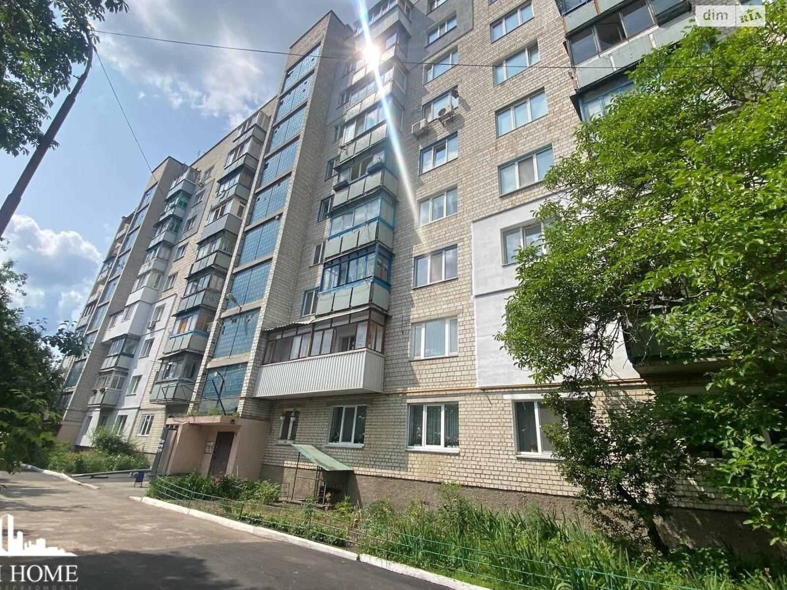 Продажа трехкомнатной квартиры в Коцюбинском, на ул. Лесная 20, фото 1 Продажа трехкомнатной квартиры в Коцюбинском, на ул. Лесная 20, фото 1