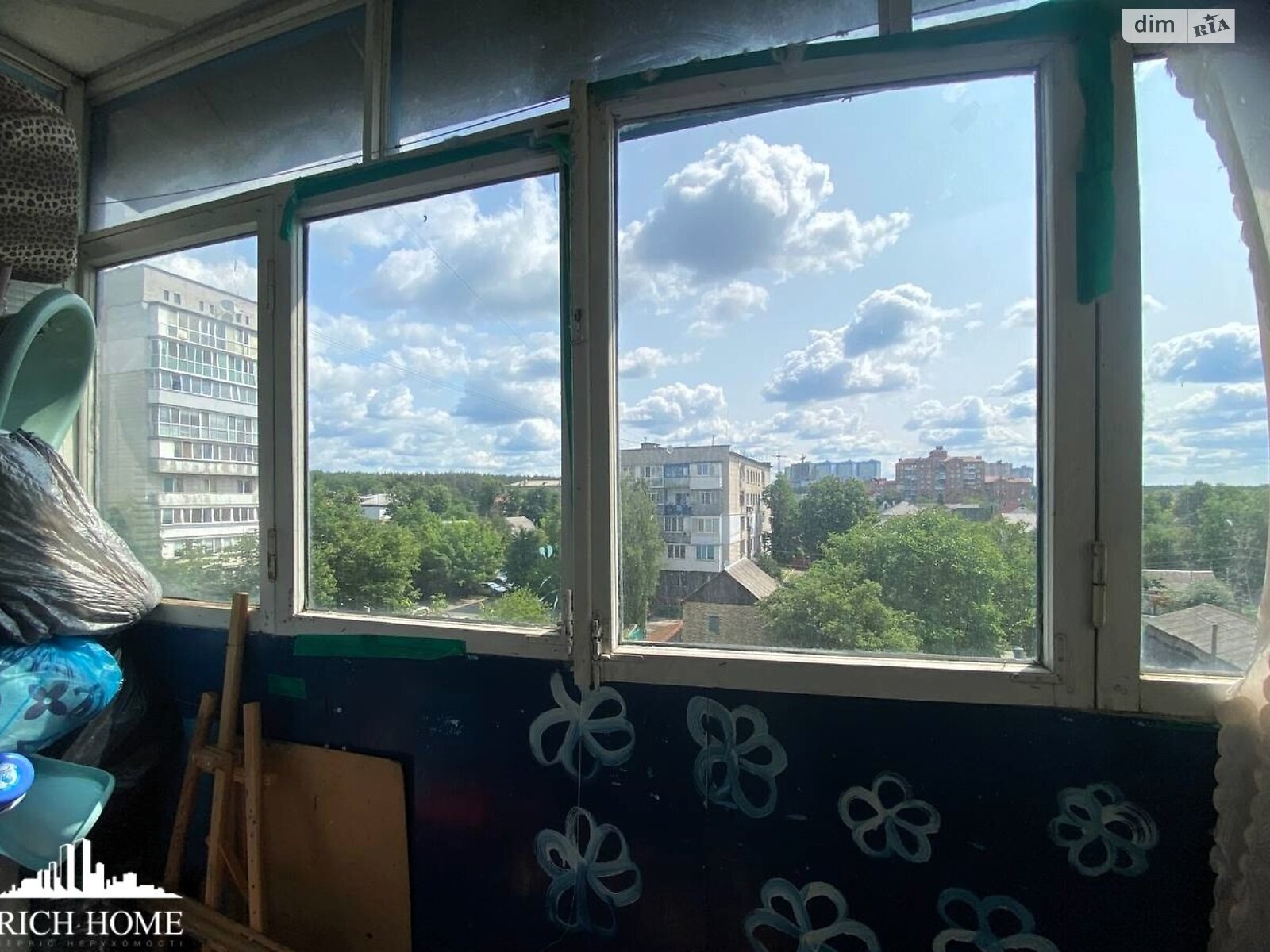 Продажа трехкомнатной квартиры в Коцюбинском, на ул. Лесная 20, фото 1 Продажа трехкомнатной квартиры в Коцюбинском, на ул. Лесная 20, фото 1