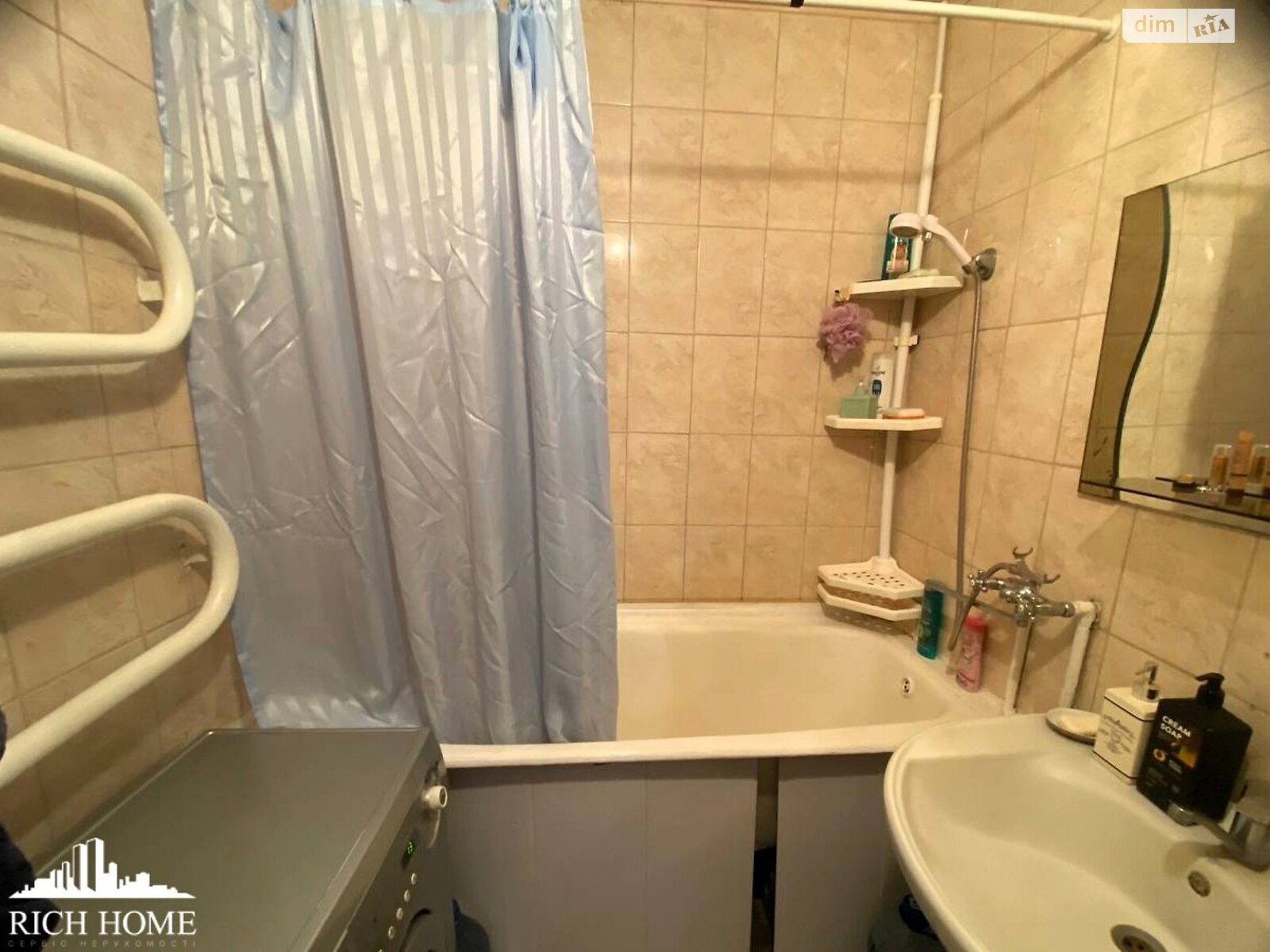 Продажа трехкомнатной квартиры в Коцюбинском, на ул. Лесная 20, фото 1 Продажа трехкомнатной квартиры в Коцюбинском, на ул. Лесная 20, фото 1