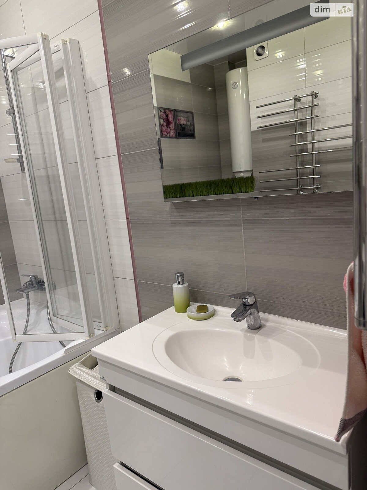 Продажа трехкомнатной квартиры в Коцюбинском, на ул. Пономарева 26 корпус 4, фото 1 Продажа трехкомнатной квартиры в Коцюбинском, на ул. Пономарева 26 корпус 4, фото 1