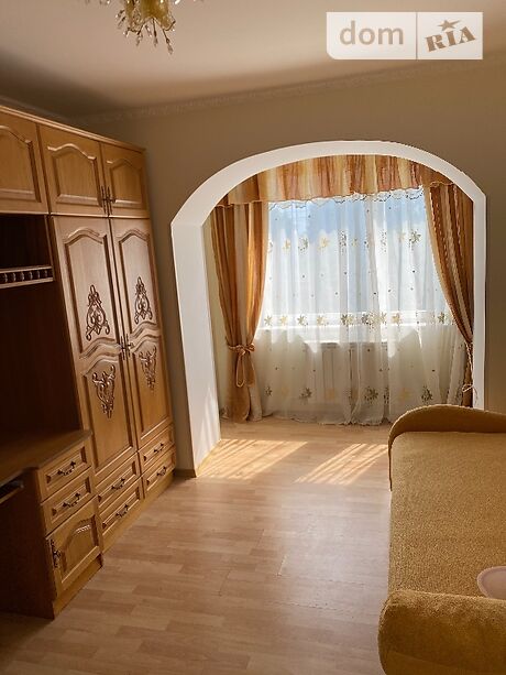 Продажа трехкомнатной квартиры в Козове, на Хмельницького Б 15 район Козова фото 1 Продажа трехкомнатной квартиры в Козове, на Хмельницького Б 15 район Козова фото 1