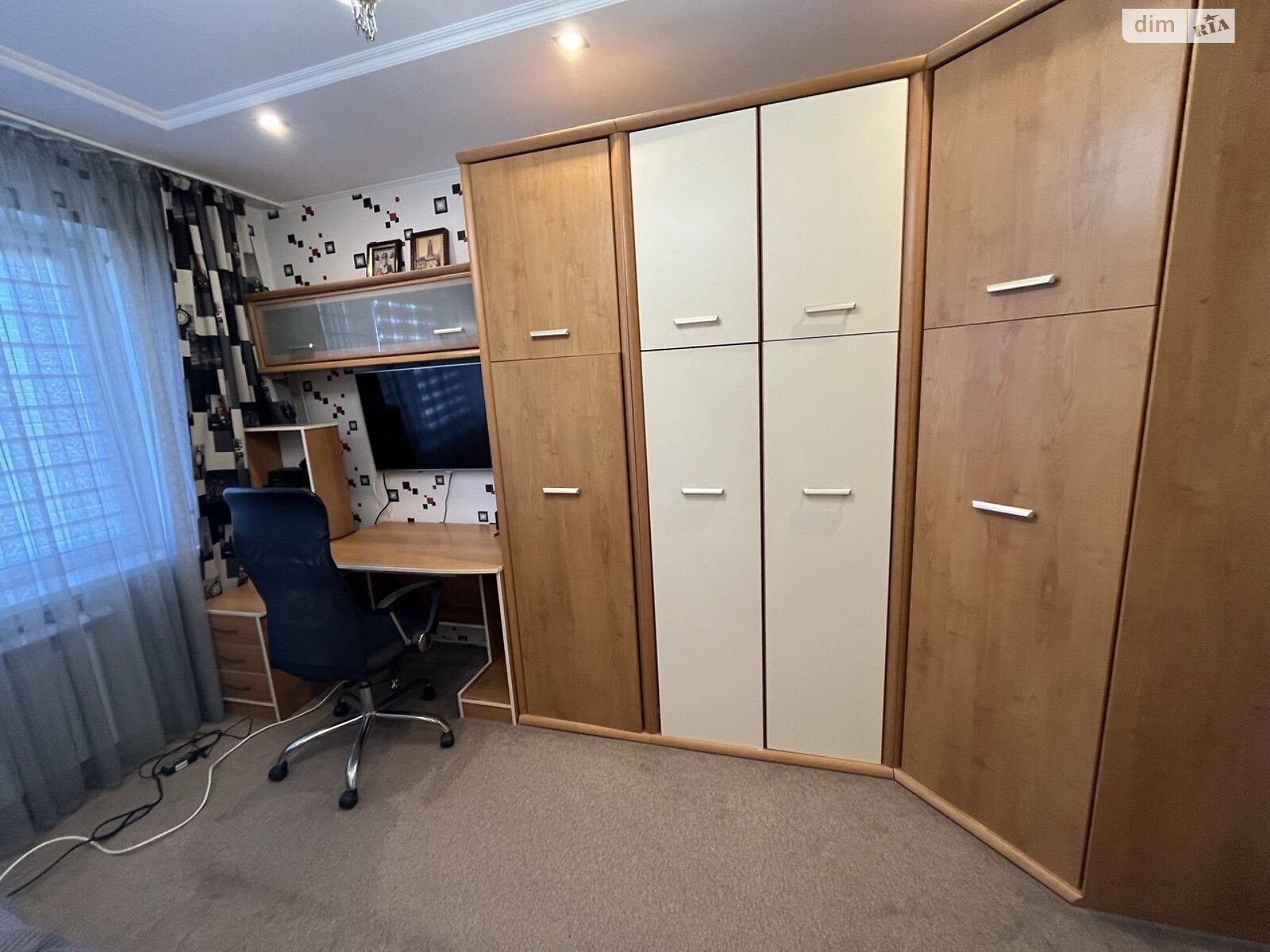 Продажа четырехкомнатной квартиры в Краматорске, на ул. Парковая 107, район Даманский фото 1 Продажа четырехкомнатной квартиры в Краматорске, на ул. Парковая 107, район Даманский фото 1