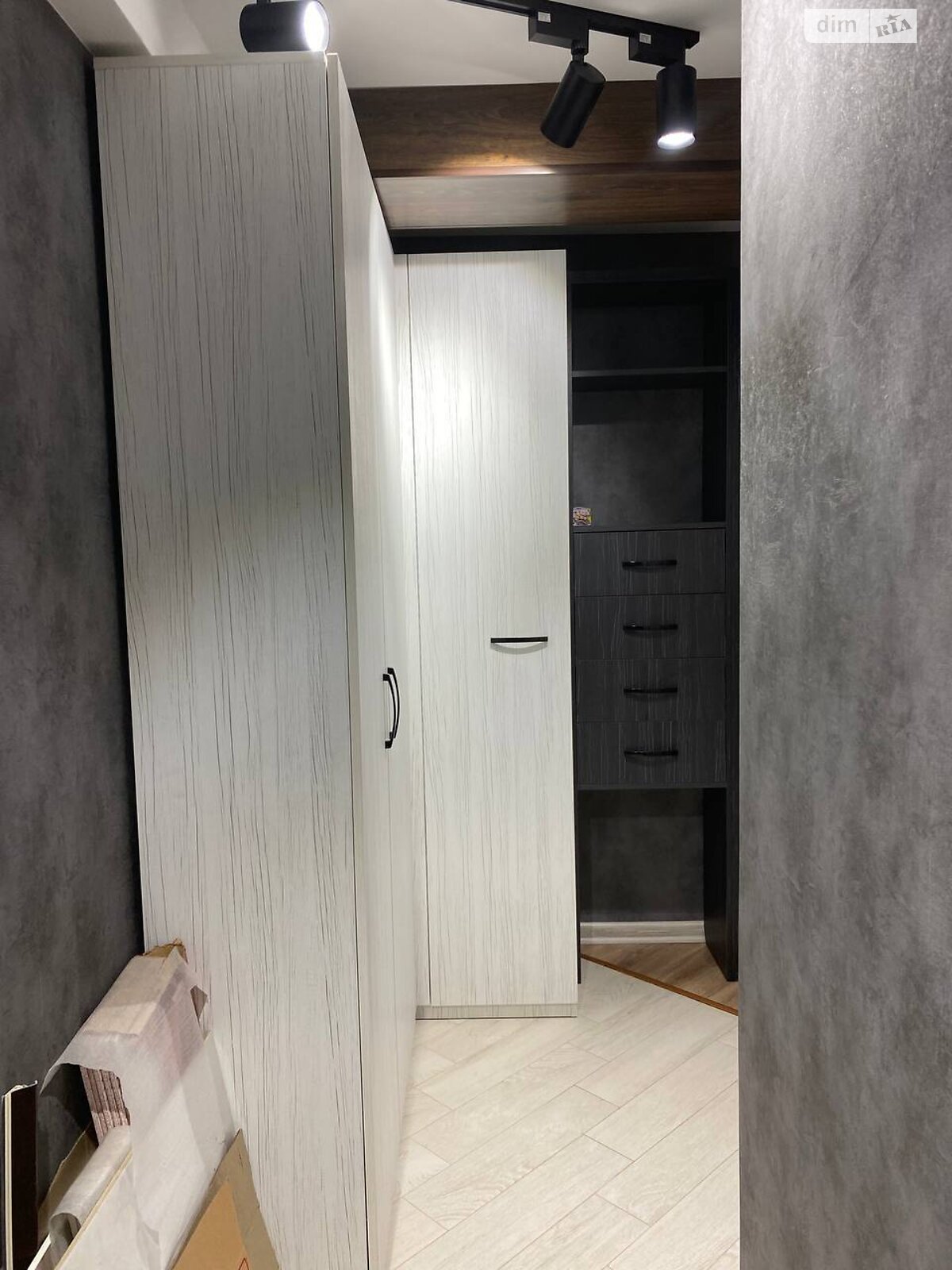 Продаж однокімнатної квартири в Краматорську, на просп. Незалежності 32, район Краматорськ фото 1 Продаж однокімнатної квартири в Краматорську, на просп. Незалежності 32, район Краматорськ фото 1