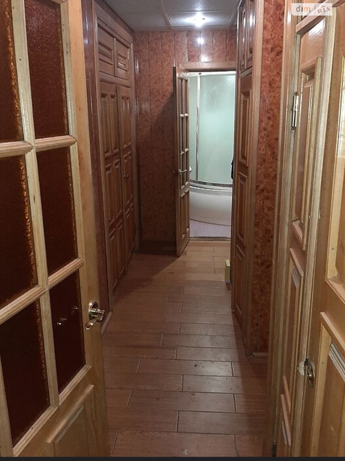 Продажа четырехкомнатной квартиры в Краматорске, на просп. Независимости 40, кв. 7, фото 1 Продажа четырехкомнатной квартиры в Краматорске, на просп. Независимости 40, кв. 7, фото 1