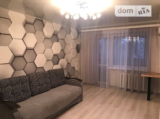Продажа двухкомнатной квартиры в Краматорске, на Юбилейная ул. 56, фото 1 Продажа двухкомнатной квартиры в Краматорске, на Юбилейная ул. 56, фото 1