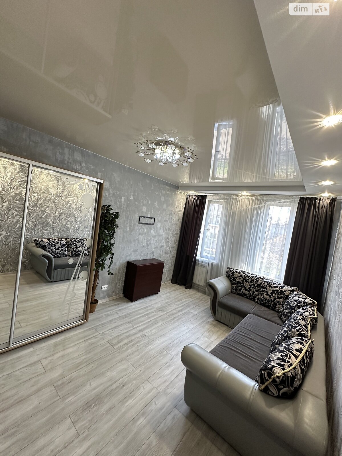 Продаж двокімнатної квартири в Краматорську, на вул. Райдужна 11, кв. 7, фото 1