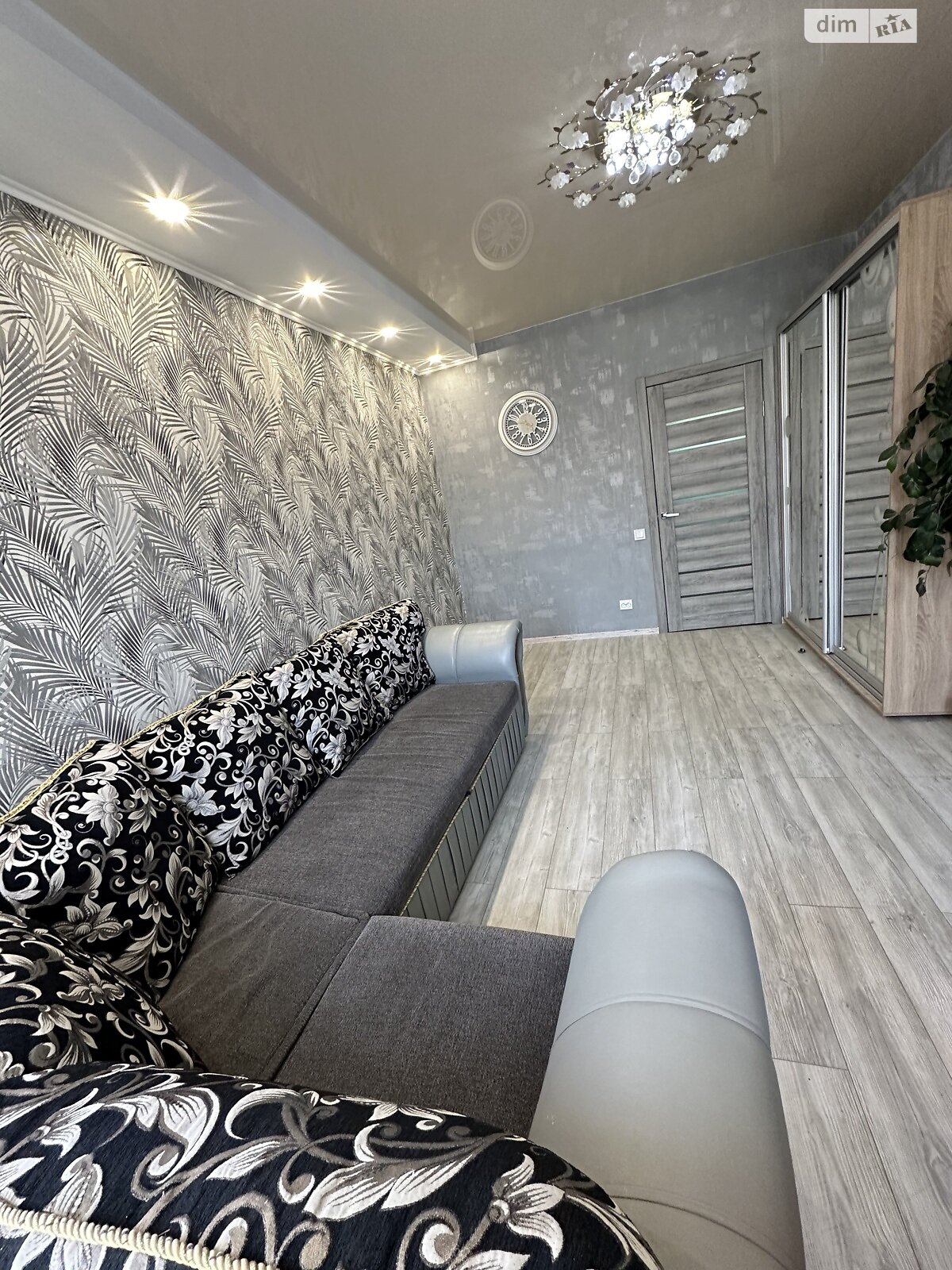 Продаж двокімнатної квартири в Краматорську, на вул. Райдужна 11, кв. 7, фото 1