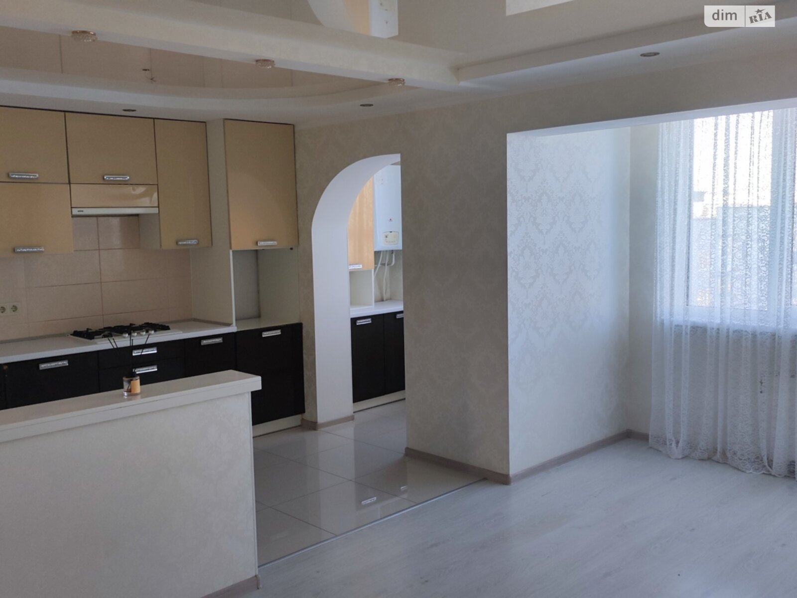 Продажа трехкомнатной квартиры в Красилове, на ул. Ярослава Мудрого 17, фото 1 Продажа трехкомнатной квартиры в Красилове, на ул. Ярослава Мудрого 17, фото 1