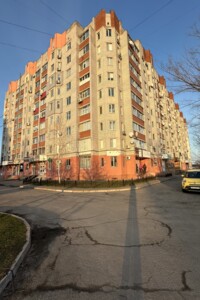 Продажа трехкомнатной квартиры в Кременчуге, на мас. 278 квартал 37, район Автозаводской фото 2