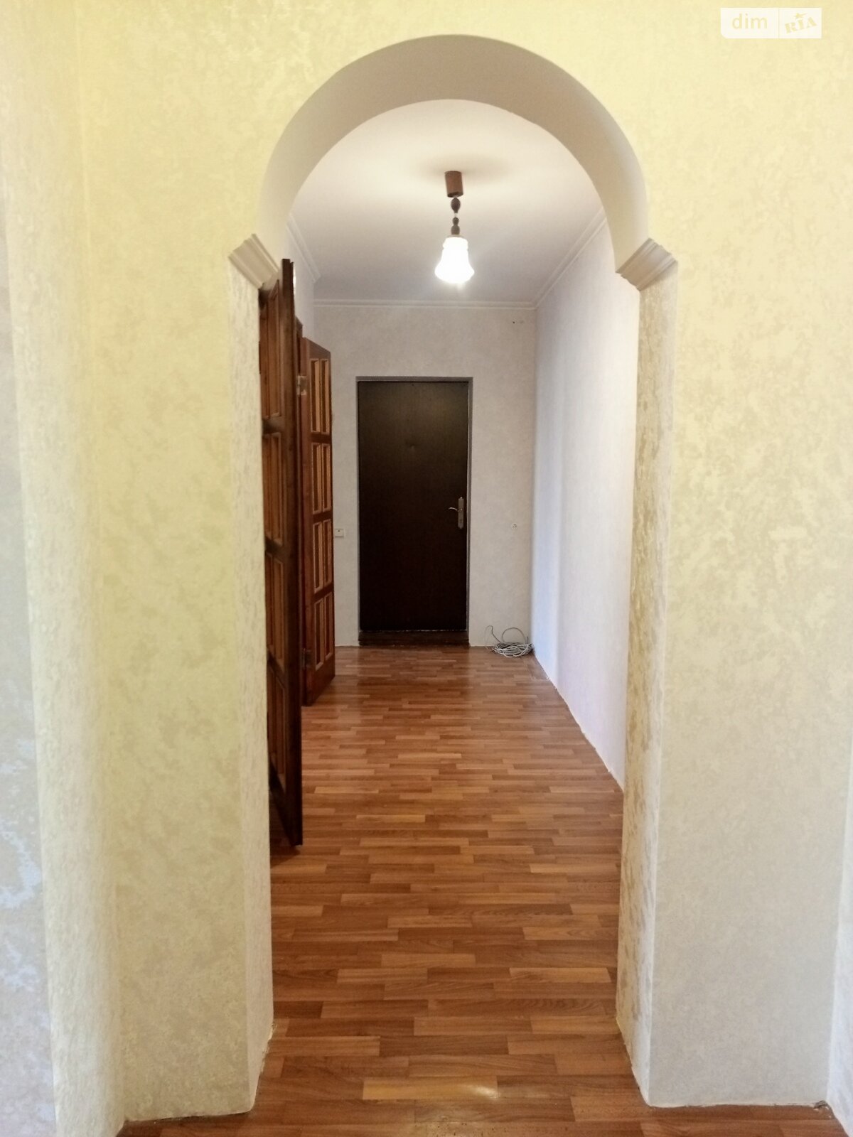 Продажа трехкомнатной квартиры в Кременчуге, на мас. 278 квартал 22А, район Автозаводской фото 1 Продажа трехкомнатной квартиры в Кременчуге, на мас. 278 квартал 22А, район Автозаводской фото 1