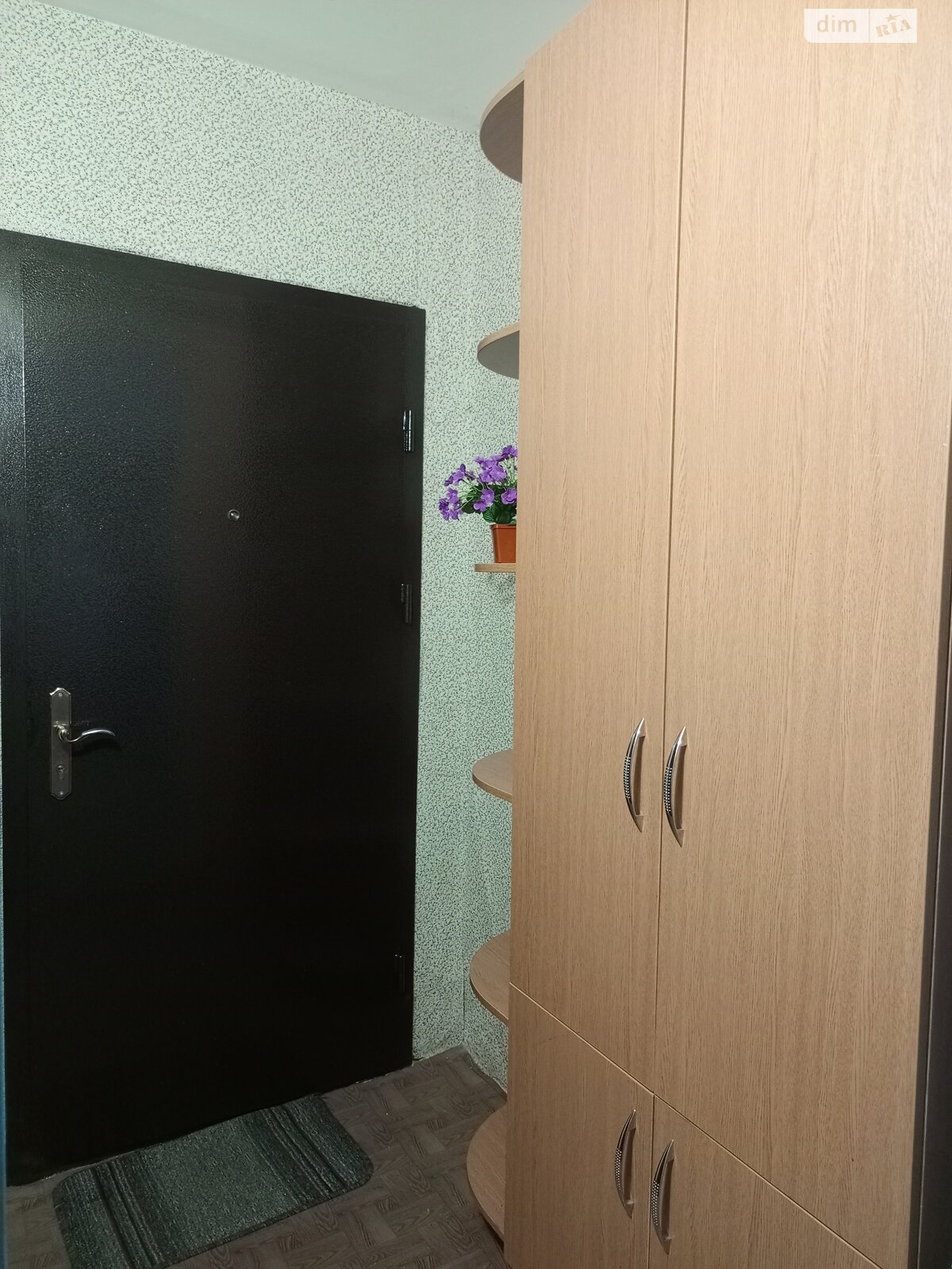 Продажа трехкомнатной квартиры в Кременчуге, на мас. 278 квартал 22А, район Автозаводской фото 1 Продажа трехкомнатной квартиры в Кременчуге, на мас. 278 квартал 22А, район Автозаводской фото 1