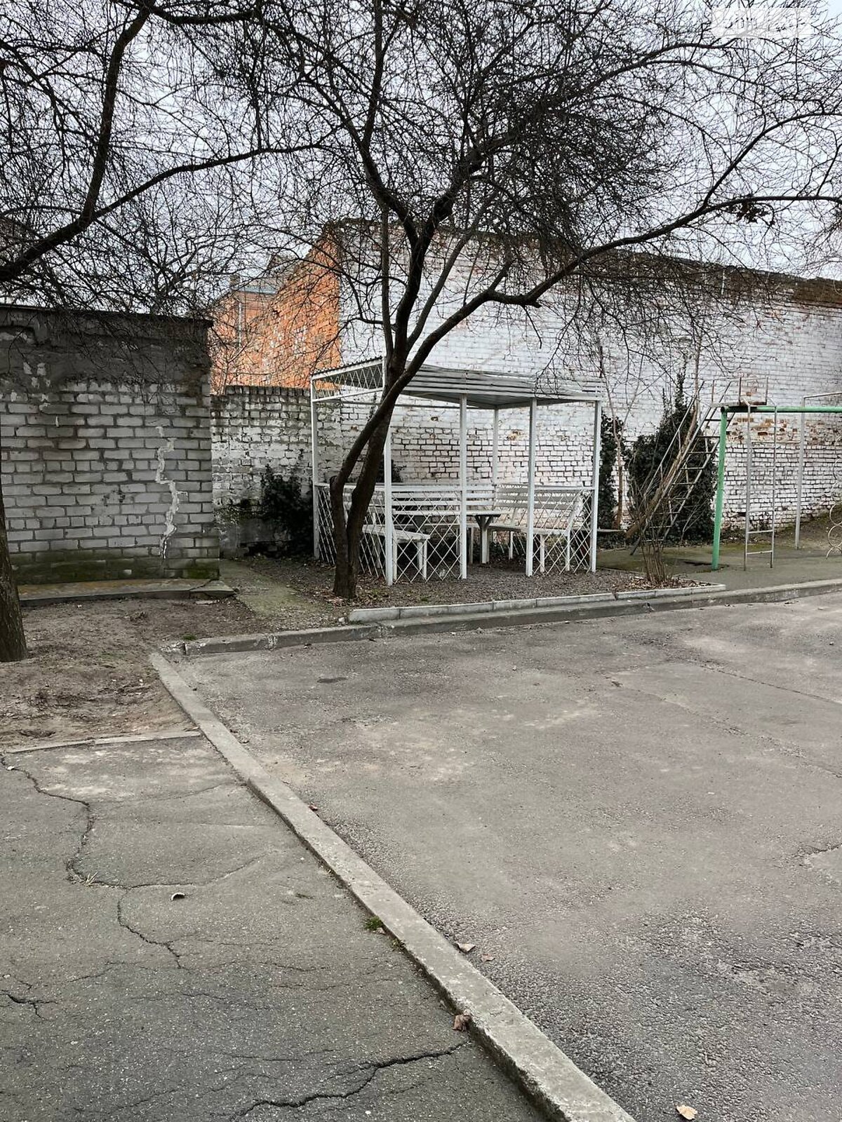 Продажа четырехкомнатной квартиры в Кременчуге, на ул. Небесной Сотни, район Автозаводской фото 1