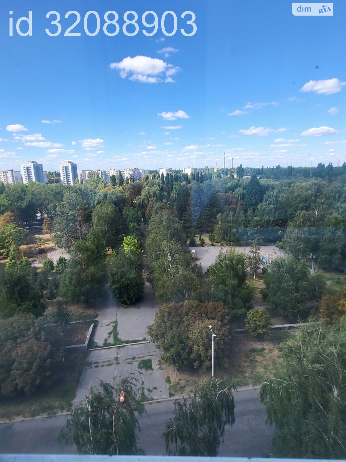 Продаж трикімнатної квартири в Кременчуку, на вул. Героїв України (Героїв Сталінграда), район Автозаводський фото 1 Продаж трикімнатної квартири в Кременчуку, на вул. Героїв України (Героїв Сталінграда), район Автозаводський фото 1