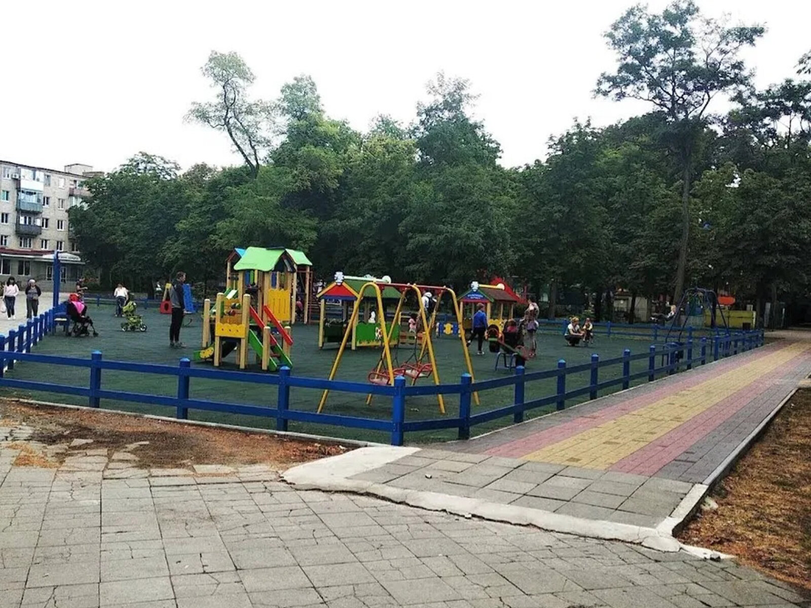 Продажа двухкомнатной квартиры в Кременчуге, на ул. Гоголя 4/8, район Автозаводской фото 1 Продажа двухкомнатной квартиры в Кременчуге, на ул. Гоголя 4/8, район Автозаводской фото 1