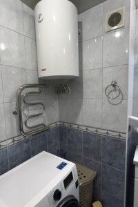 Продаж трикімнатної квартири в Кременчуку, на вул. Київська 32, район Нагірна частина фото 2