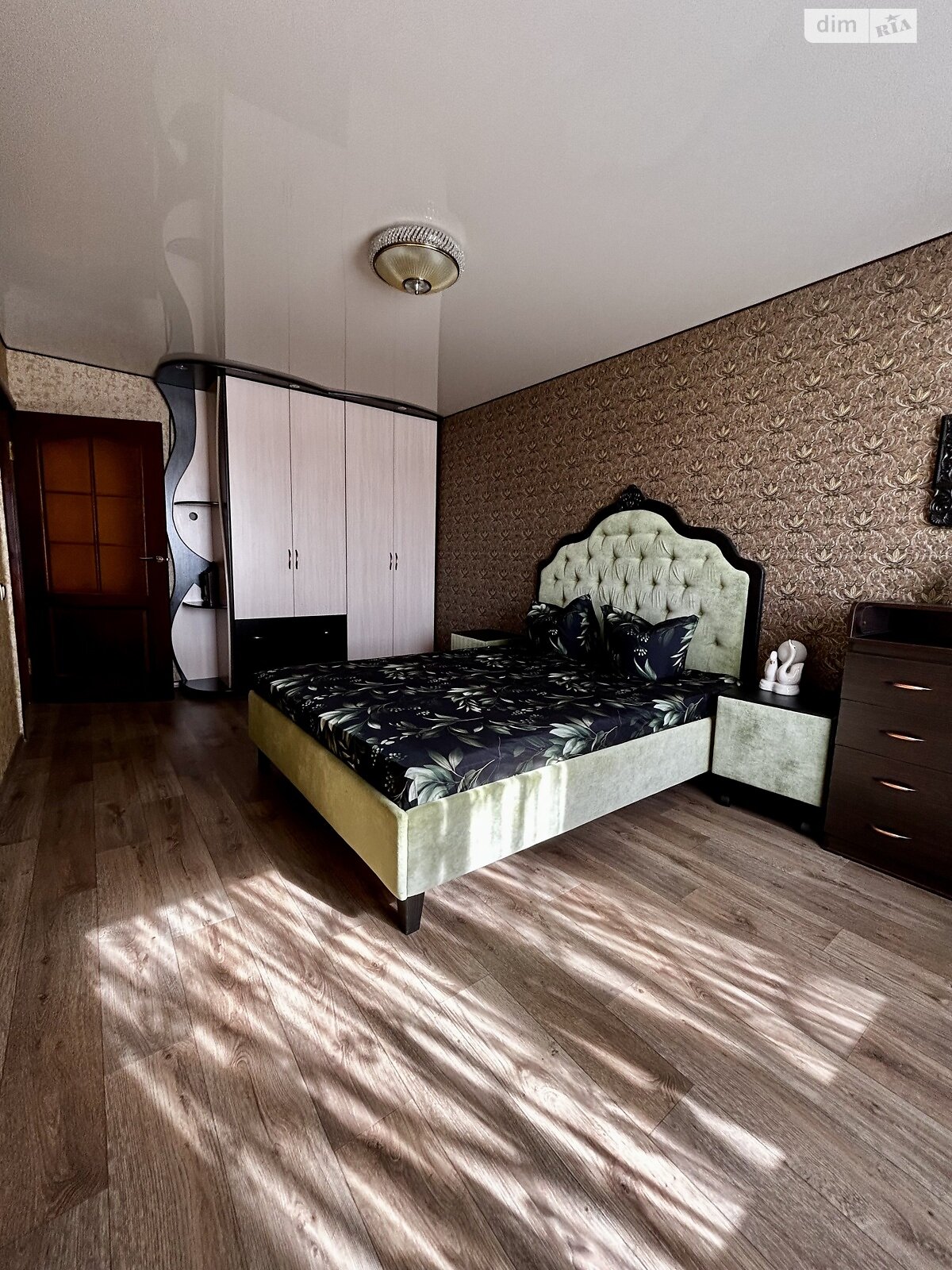 Продажа трехкомнатной квартиры в Кременчуге, на ул. Мира 31, район Автозаводской фото 1