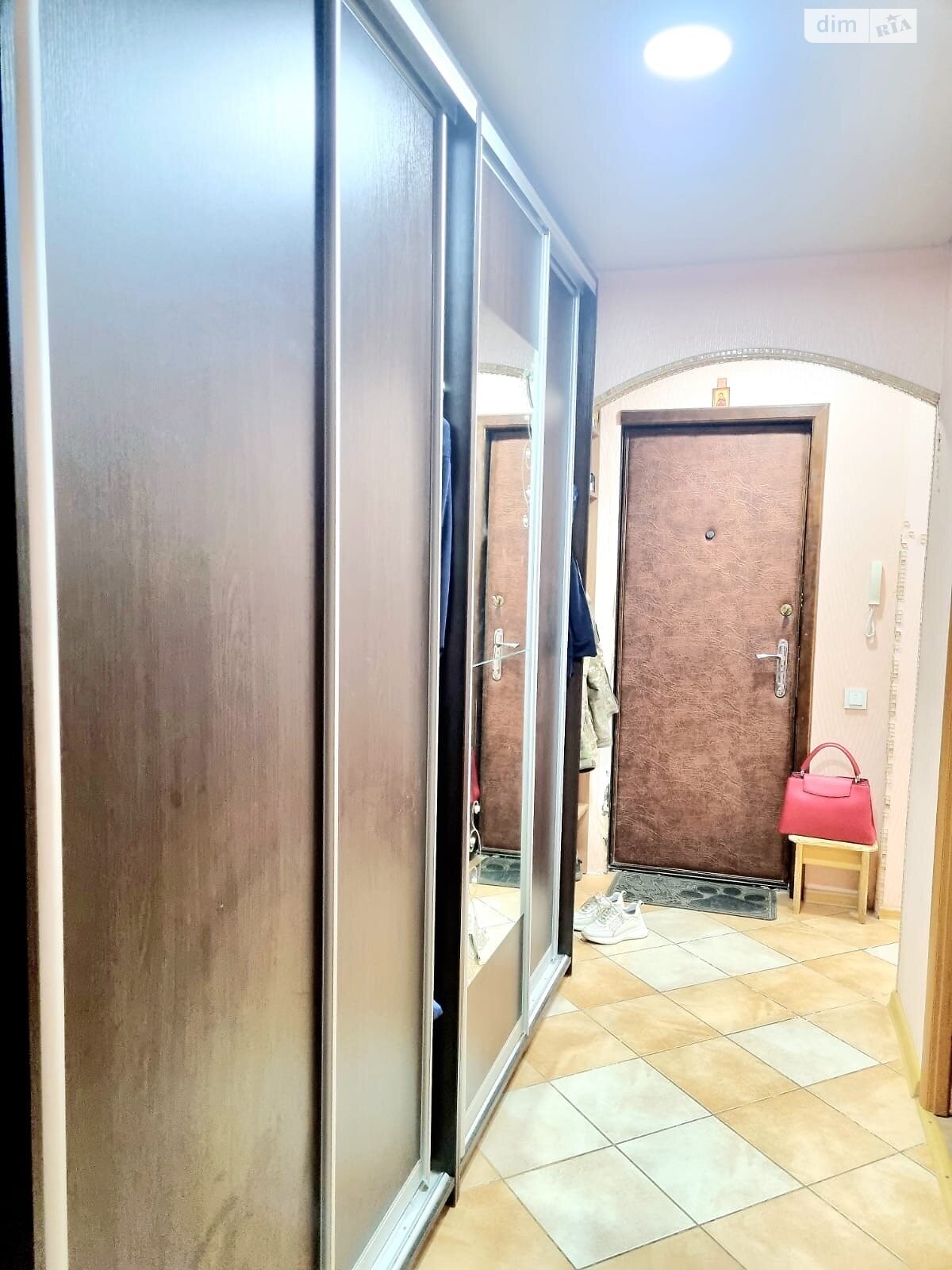 Продаж трикімнатної квартири в Кременчуку, на вул. Миру 5А, район Автозаводський фото 1