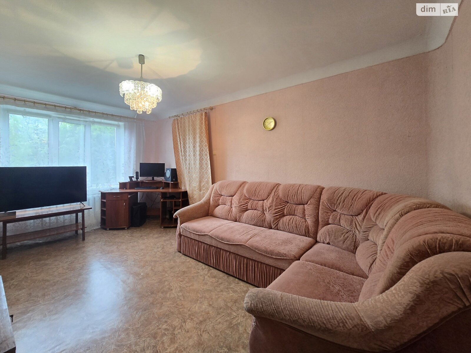 Продажа двухкомнатной квартиры в Кременчуге, на ул. Троицкая 21, район Автозаводской фото 1 Продажа двухкомнатной квартиры в Кременчуге, на ул. Троицкая 21, район Автозаводской фото 1
