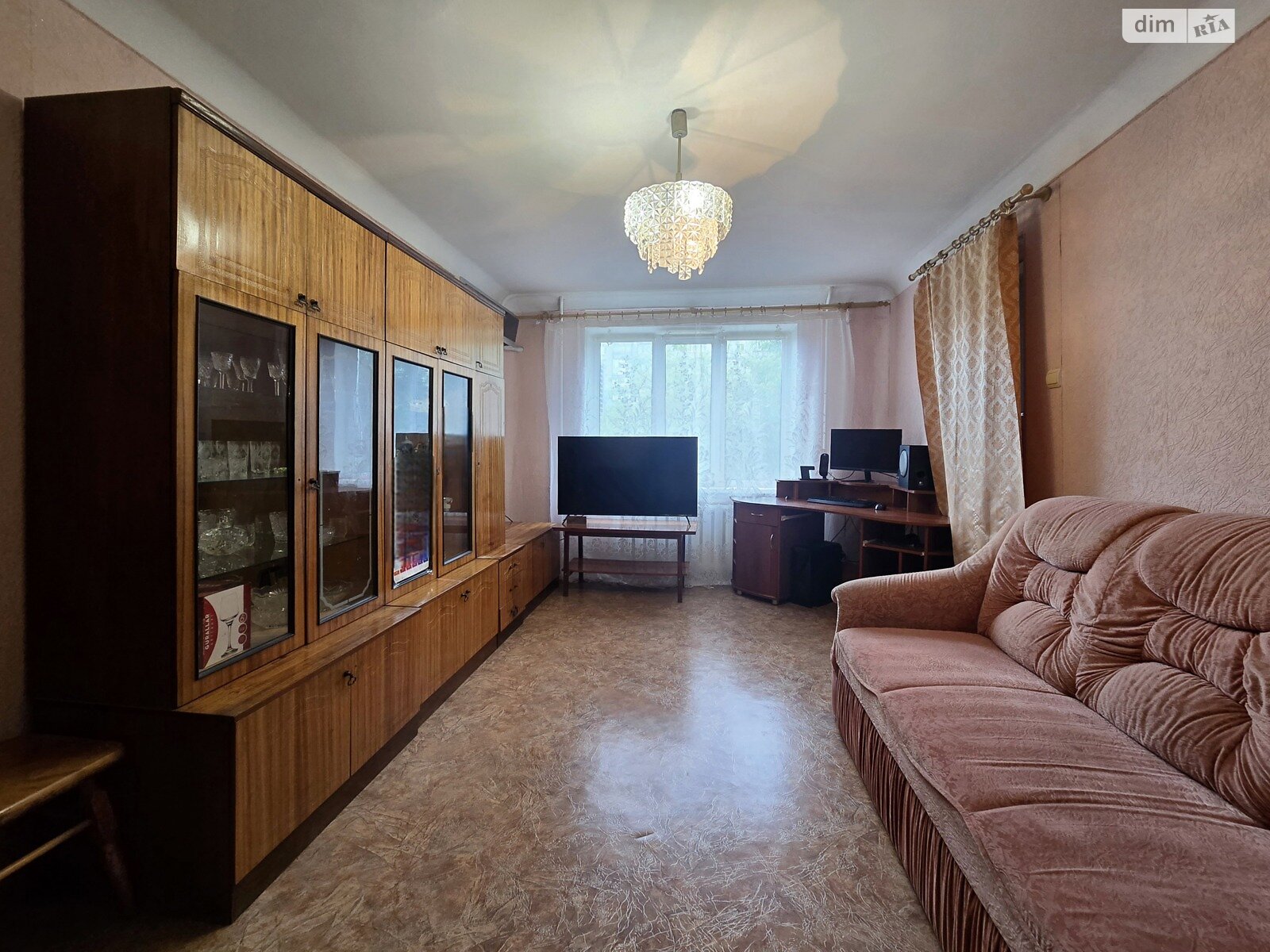 Продажа двухкомнатной квартиры в Кременчуге, на ул. Троицкая 21, район Автозаводской фото 1 Продажа двухкомнатной квартиры в Кременчуге, на ул. Троицкая 21, район Автозаводской фото 1