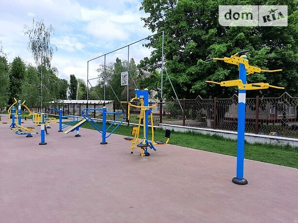 Продажа трехкомнатной квартиры в Кременчуге, на вулВадима Пугачова 23 район Кременчуг фото 1 Продажа трехкомнатной квартиры в Кременчуге, на вулВадима Пугачова 23 район Кременчуг фото 1