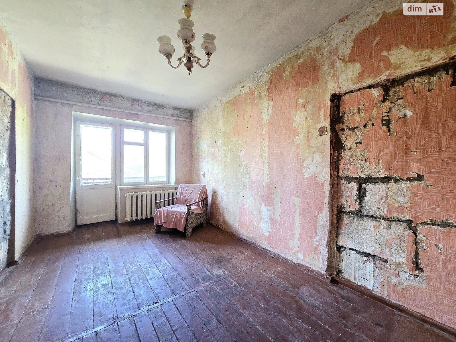 Продаж трикімнатної квартири в Кременчуку, на вул. Республіканська 79, район Крюківський фото 1 Продаж трикімнатної квартири в Кременчуку, на вул. Республіканська 79, район Крюківський фото 1