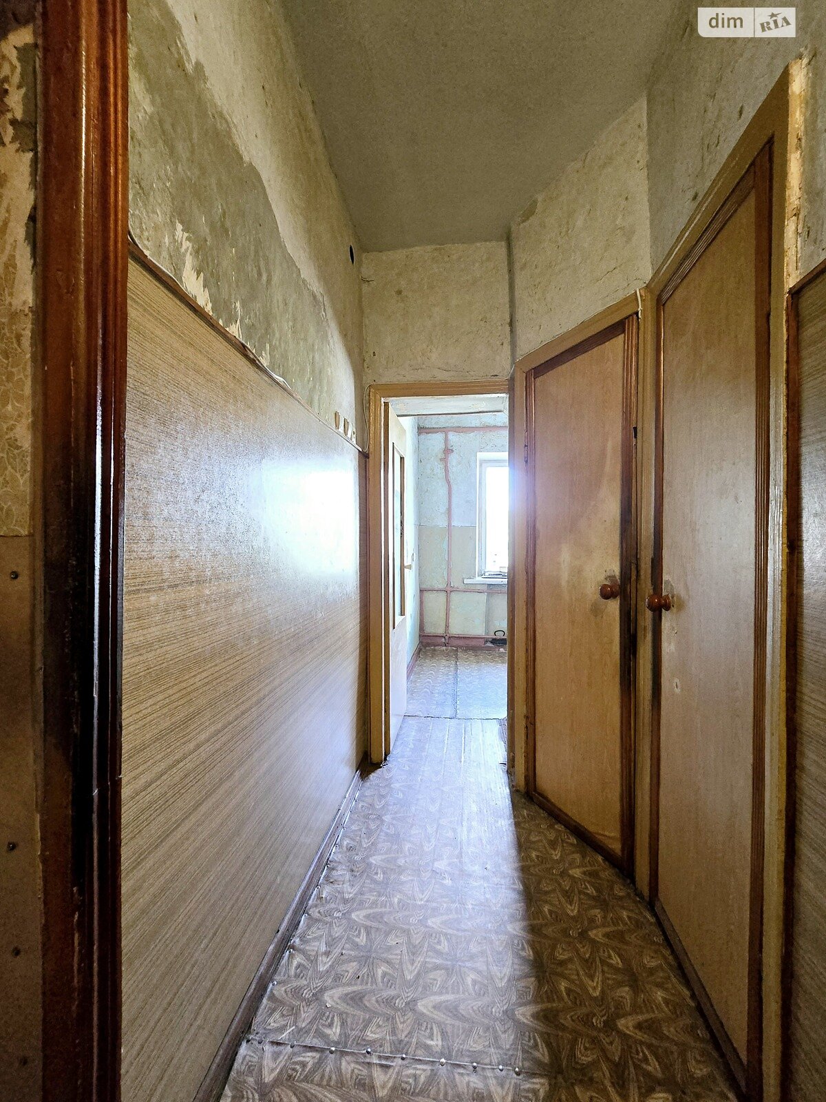 Продаж трикімнатної квартири в Кременчуку, на вул. Республіканська 79, район Крюківський фото 1 Продаж трикімнатної квартири в Кременчуку, на вул. Республіканська 79, район Крюківський фото 1