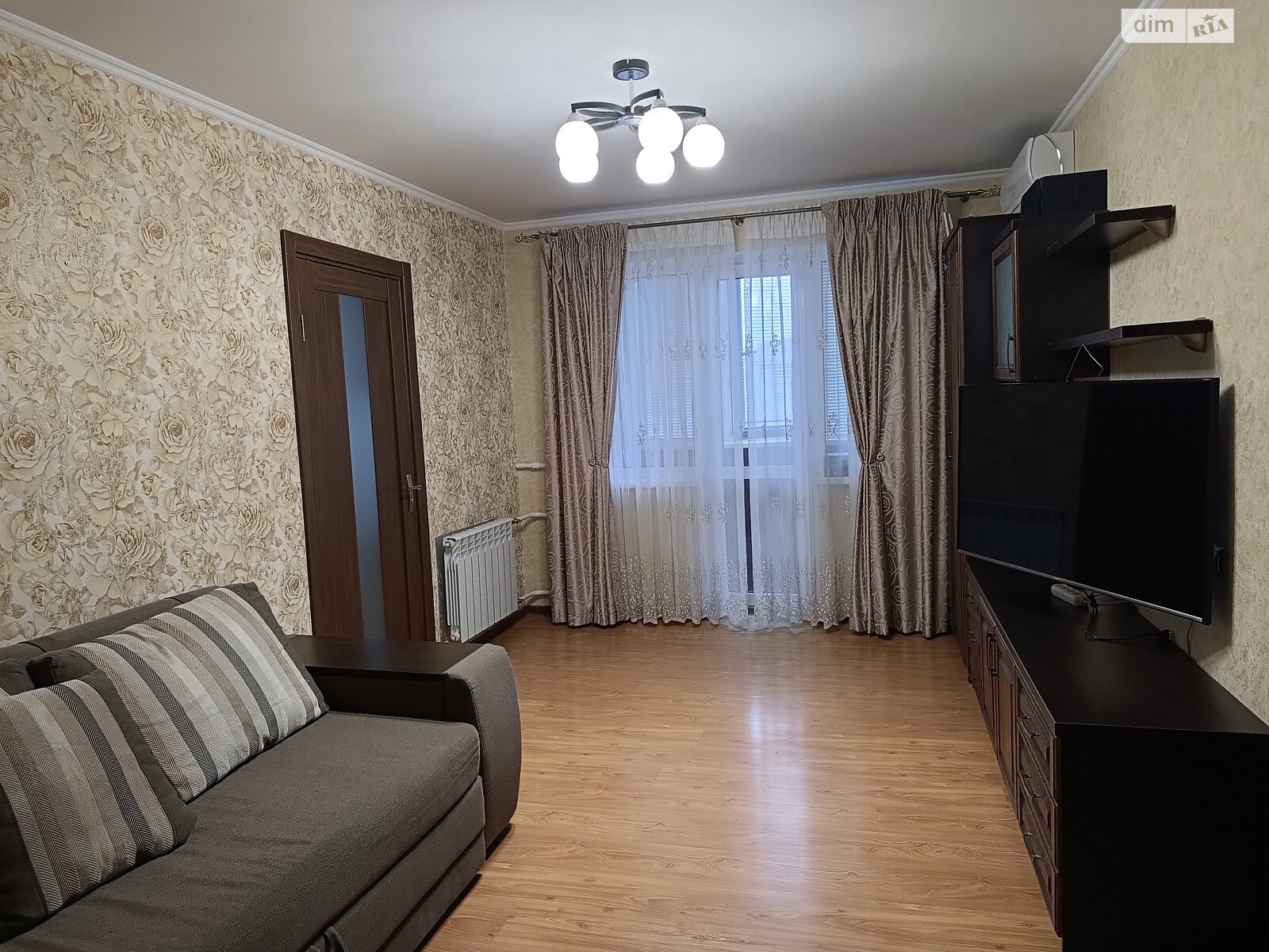 Продажа двухкомнатной квартиры в Кременчуге, на ул. Университетская (Первомайская) 55, район Крюковский фото 1 Продажа двухкомнатной квартиры в Кременчуге, на ул. Университетская (Первомайская) 55, район Крюковский фото 1