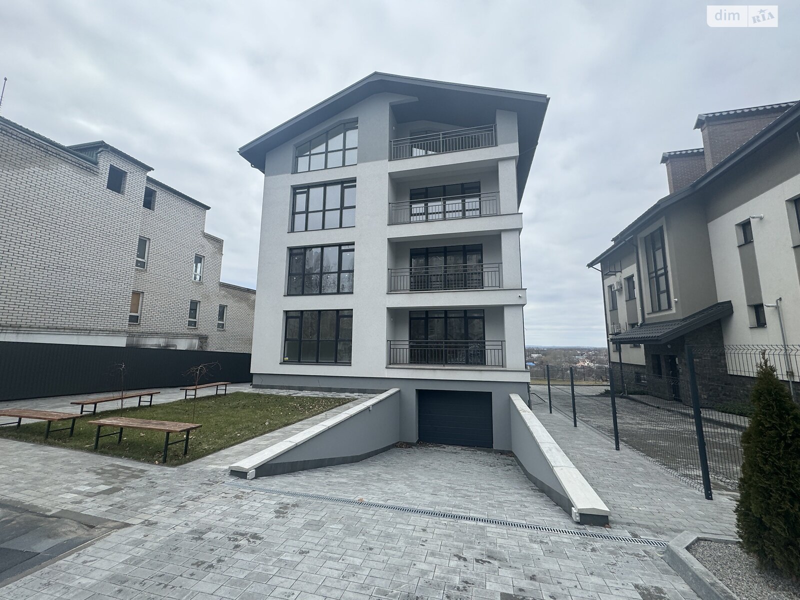 Продажа двухкомнатной квартиры в Кременчуге, на бул. Автокразовский 63, район Нагорная часть фото 1
