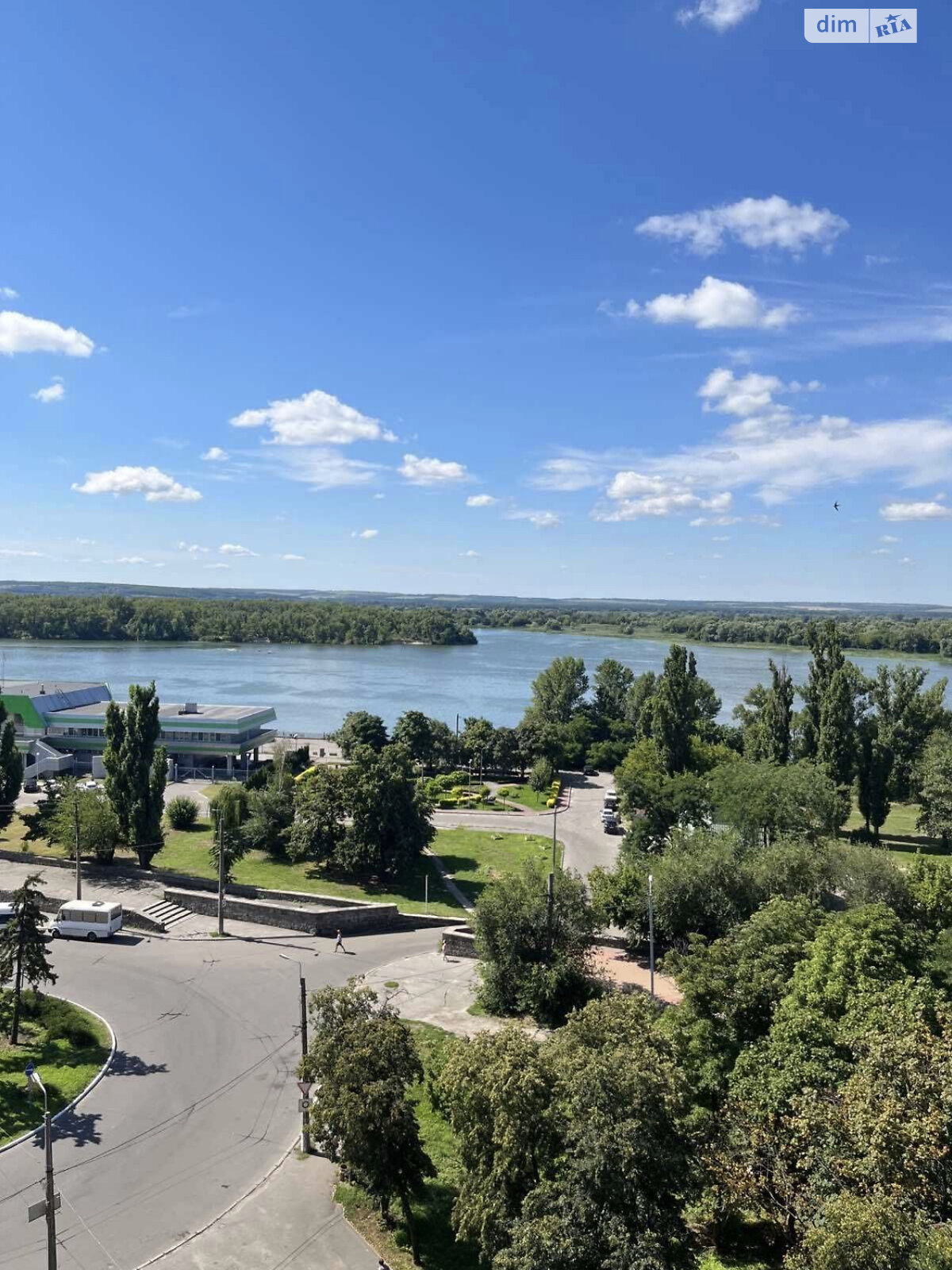 Продажа двухкомнатной квартиры в Кременчуге, на ул. Университетская (Первомайская) 1В, фото 1 Продажа двухкомнатной квартиры в Кременчуге, на ул. Университетская (Первомайская) 1В, фото 1