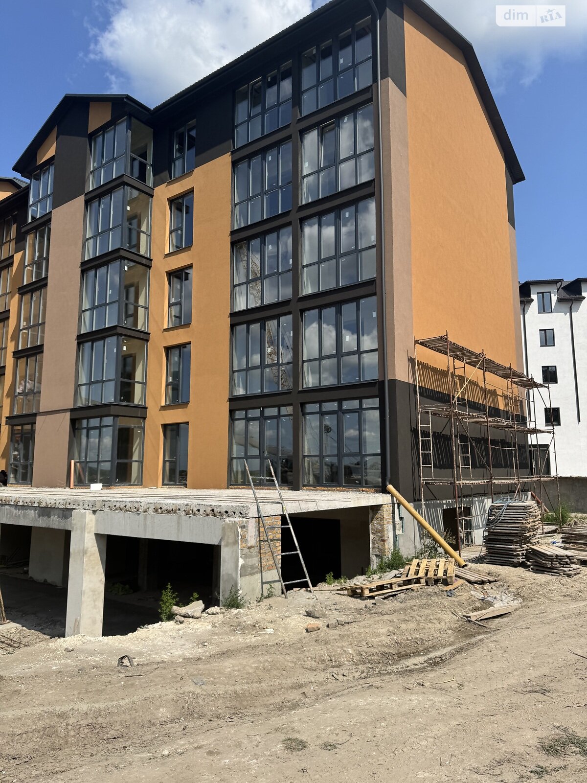 Продажа трехкомнатной квартиры в Кременце, на ул. Горбача, район Кременец фото 1 Продажа трехкомнатной квартиры в Кременце, на ул. Горбача, район Кременец фото 1