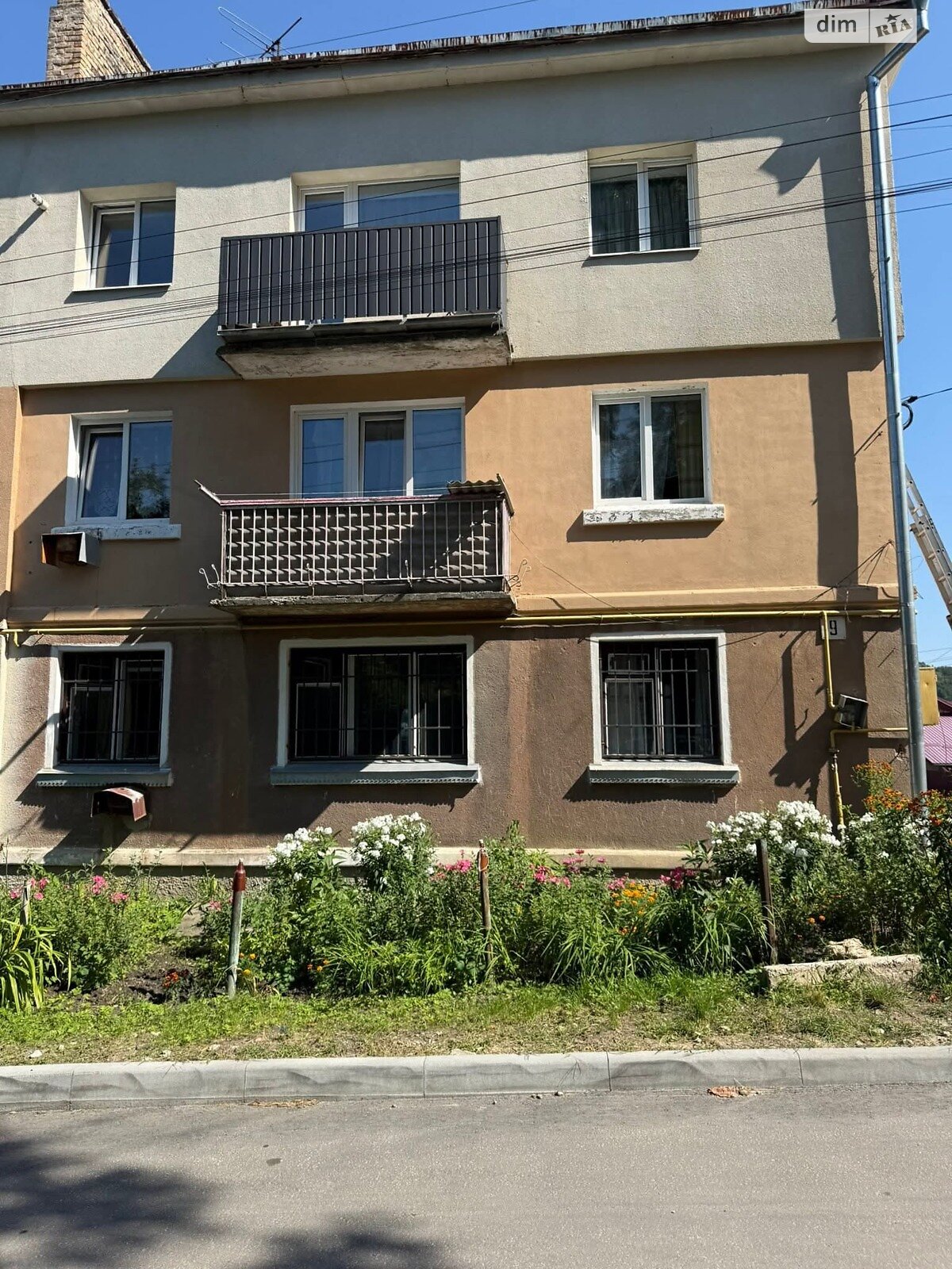 Продажа трехкомнатной квартиры в Кременце, на ул. Козубского 9, кв. 6, район Кременец фото 1 Продажа трехкомнатной квартиры в Кременце, на ул. Козубского 9, кв. 6, район Кременец фото 1