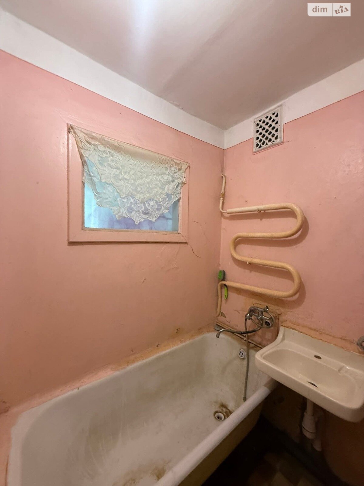 Продажа трехкомнатной квартиры в Кременце, на ул. Козубского 9, кв. 6, район Кременец фото 1 Продажа трехкомнатной квартиры в Кременце, на ул. Козубского 9, кв. 6, район Кременец фото 1