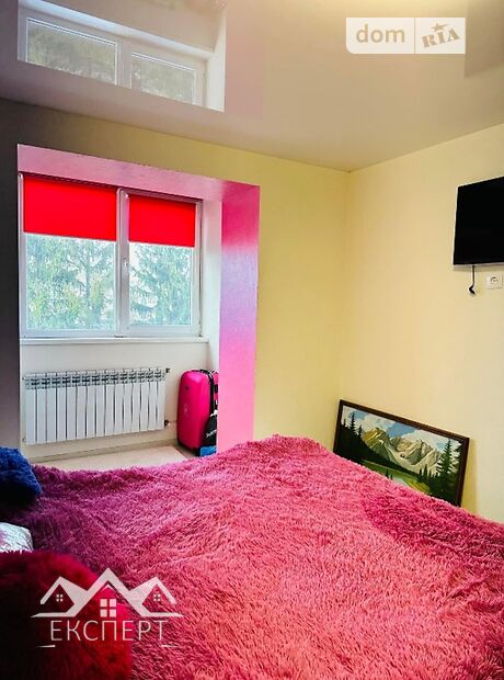 Продаж трикімнатної квартири в Кремінці, на вул. Мікрорайон-3, район Кременець фото 1 Продаж трикімнатної квартири в Кремінці, на вул. Мікрорайон-3, район Кременець фото 1