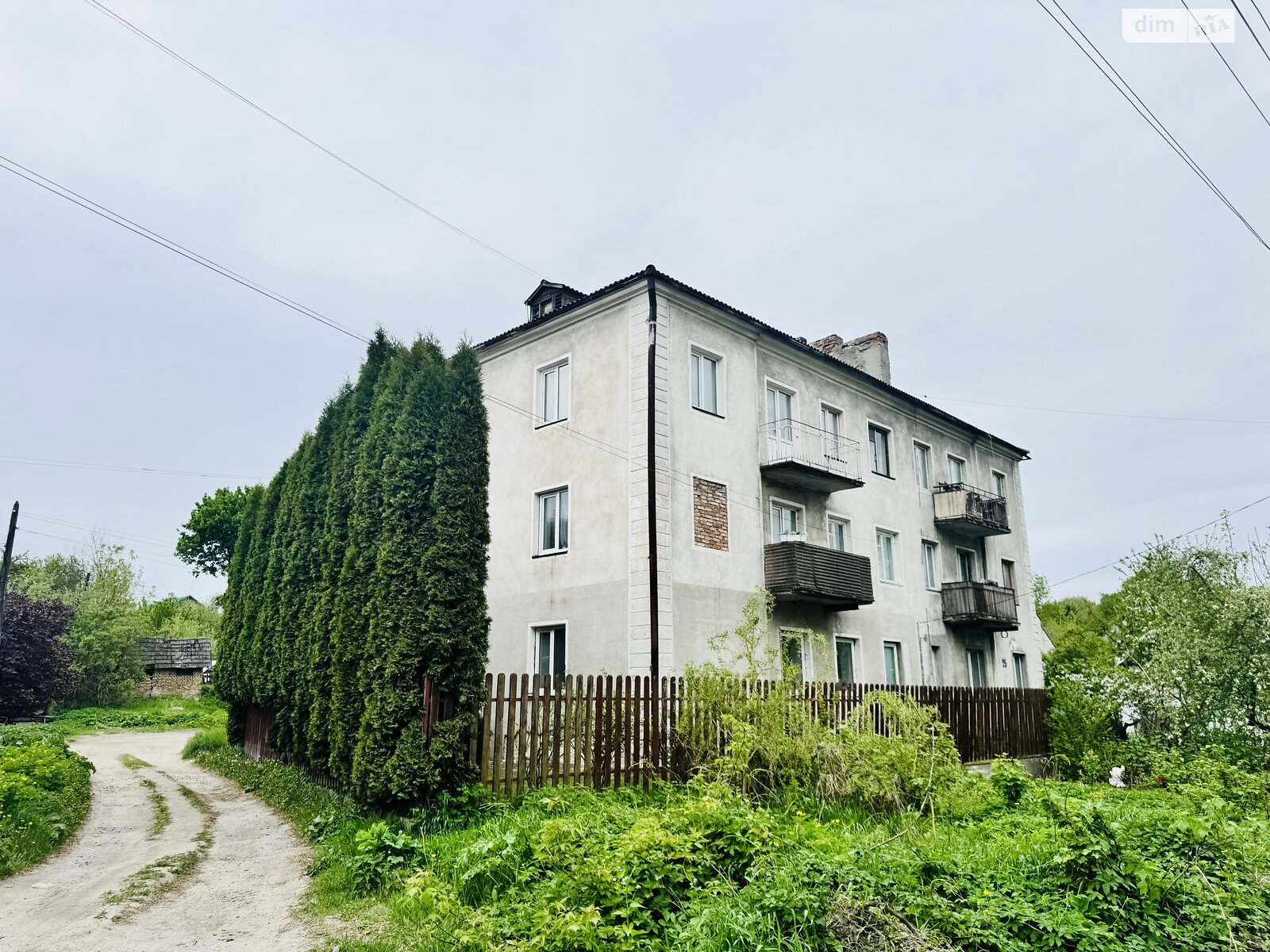 Продаж однокімнатної квартири в Кременці, на вул. Вишнівецька 25, район Кременець фото 1 Продаж однокімнатної квартири в Кременці, на вул. Вишнівецька 25, район Кременець фото 1