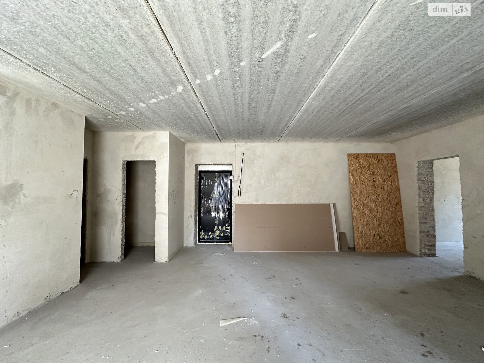 Продаж трикімнатної квартири в Крихівцях, на вул. 24-го Серпня 8, кв. 888, фото 1 Продаж трикімнатної квартири в Крихівцях, на вул. 24-го Серпня 8, кв. 888, фото 1