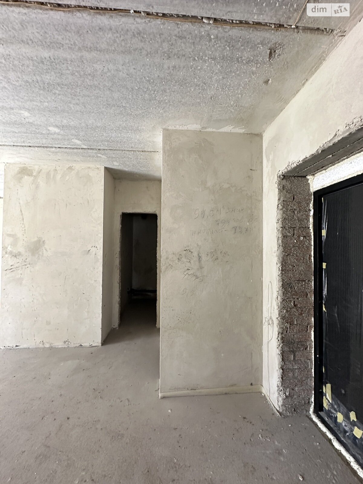 Продаж трикімнатної квартири в Крихівцях, на вул. 24-го Серпня 8, кв. 888, фото 1 Продаж трикімнатної квартири в Крихівцях, на вул. 24-го Серпня 8, кв. 888, фото 1
