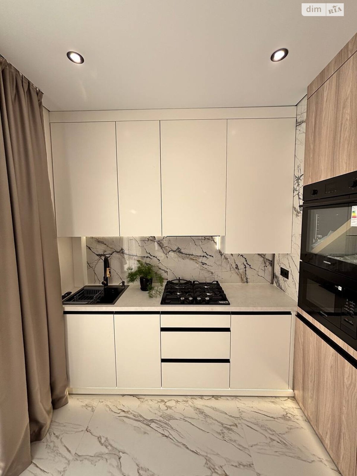 Продажа двухкомнатной квартиры в Криховцах, на ул. 24-го Августа, фото 1