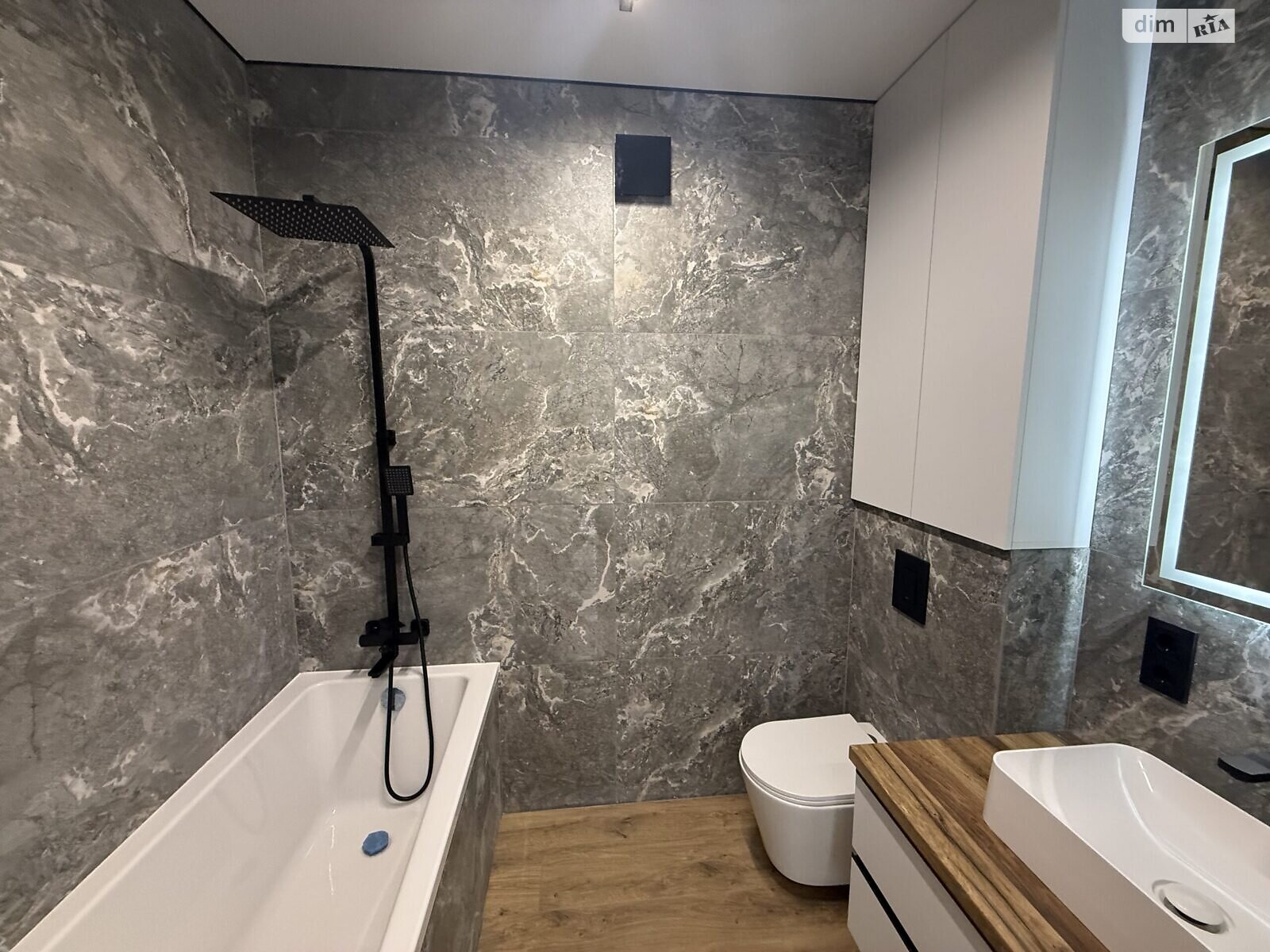 Продажа однокомнатной квартиры в Криховцах, на ул. 24-го Августа, фото 1