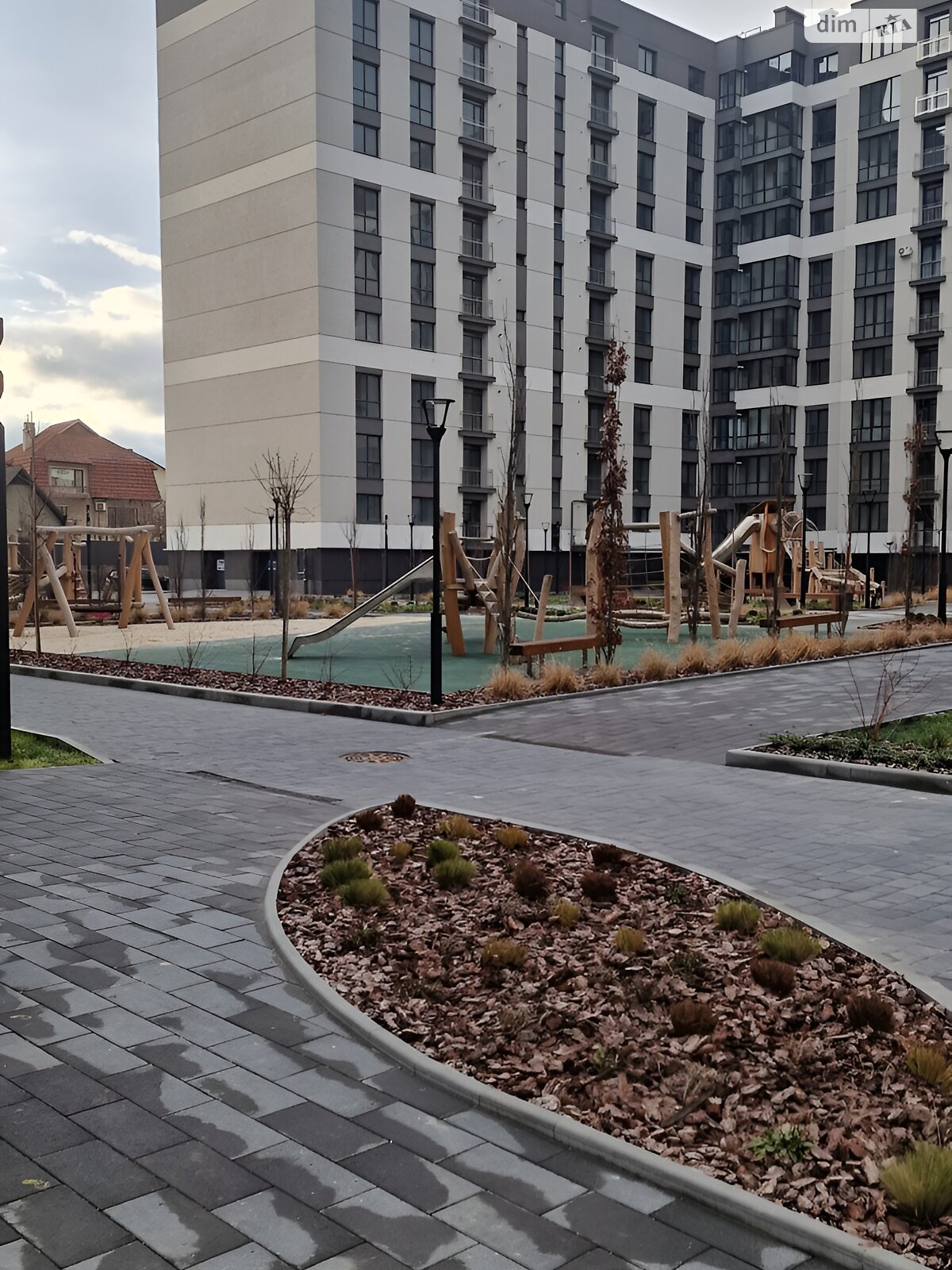 Продаж трикімнатної квартири в Крихівцях, на вул. Довженка О. 31В корпус 2, фото 1 Продаж трикімнатної квартири в Крихівцях, на вул. Довженка О. 31В корпус 2, фото 1