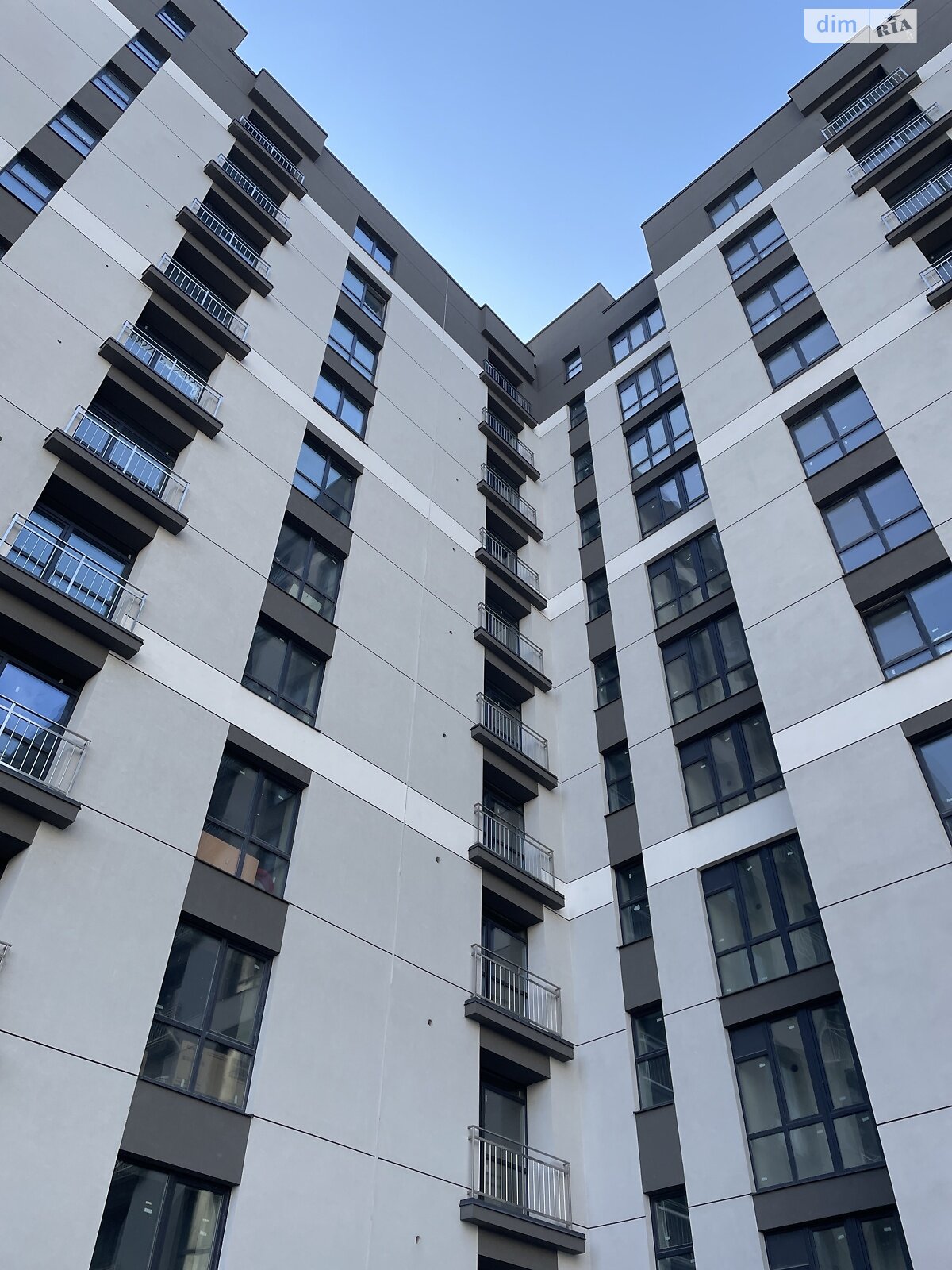 Продаж трикімнатної квартири в Крихівцях, на вул. Довженка О. 31В корпус 3, фото 1 Продаж трикімнатної квартири в Крихівцях, на вул. Довженка О. 31В корпус 3, фото 1