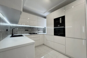 Продажа двухкомнатной квартиры в Криховцах, на ул. Довженко А. 21А, фото 2 Продажа двухкомнатной квартиры в Криховцах, на ул. Довженко А. 21А, фото 2