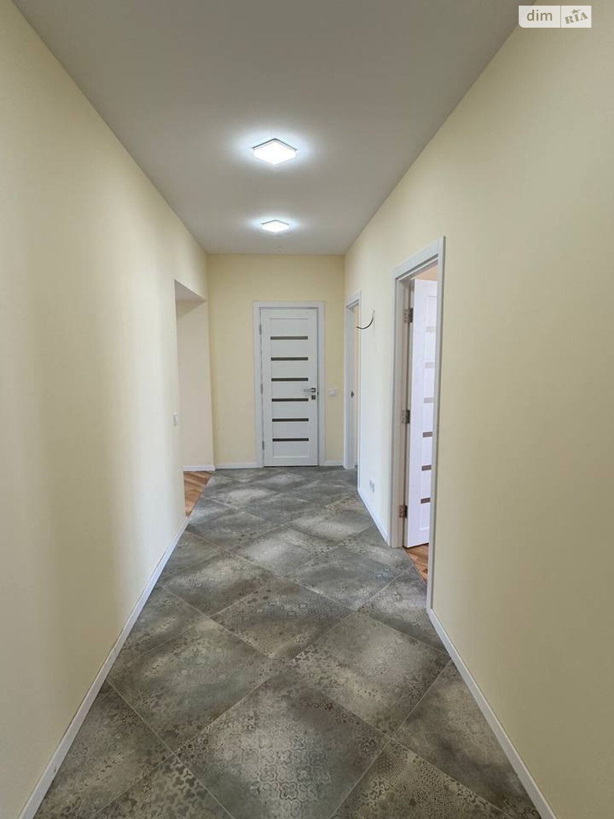 Продажа трехкомнатной квартиры в Криховцах, на ул. Довженко А. 63, фото 1 Продажа трехкомнатной квартиры в Криховцах, на ул. Довженко А. 63, фото 1