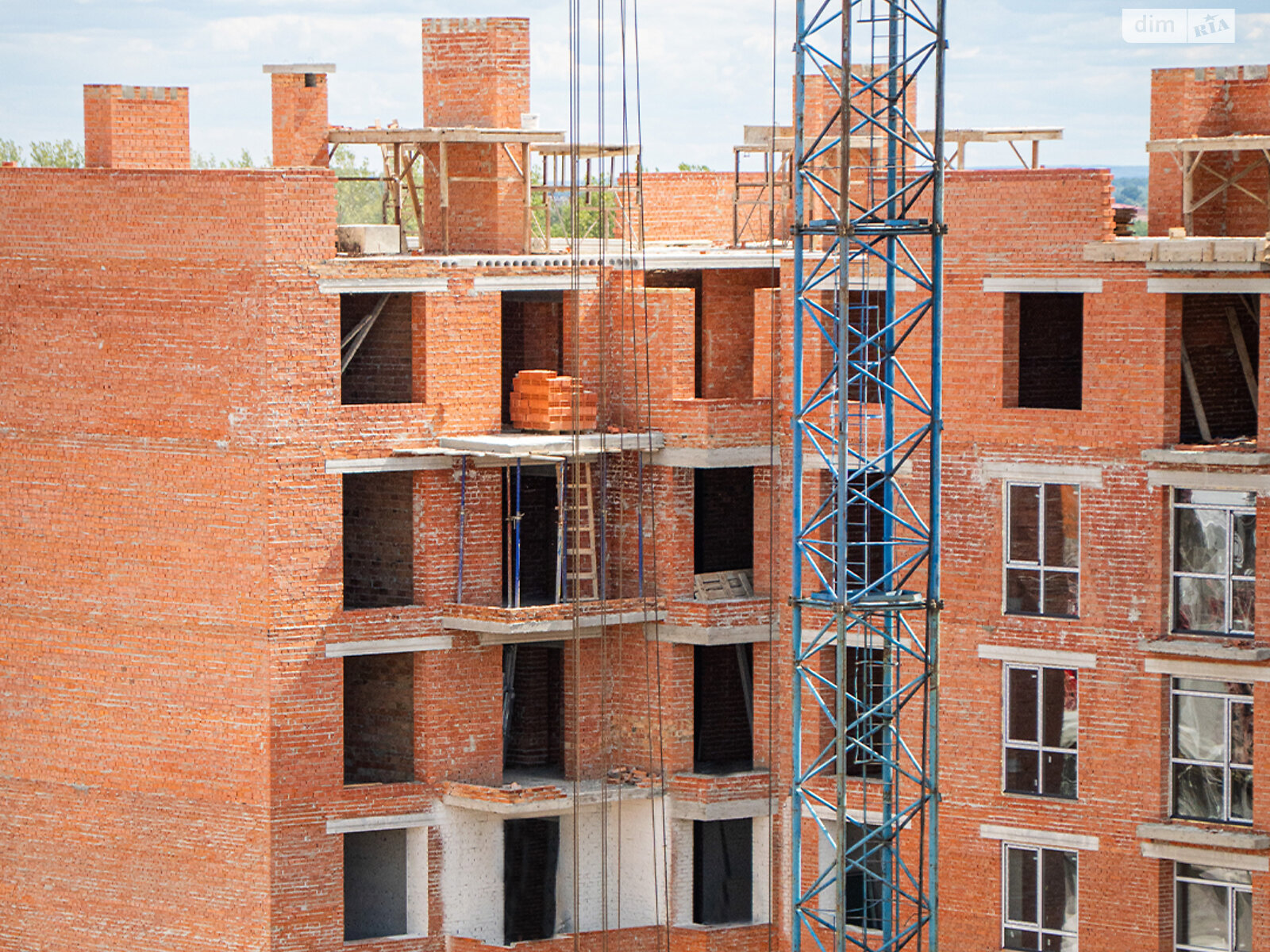 Продажа трехкомнатной квартиры в Криховцах, на ул. Довженко А. 31В, фото 1