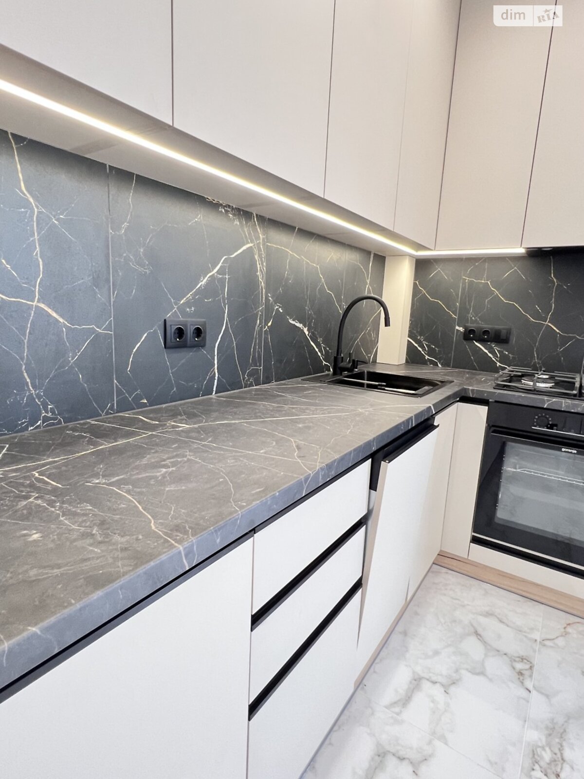 Продаж однокімнатної квартири в Крихівцях, на вул. Довженка О., фото 1 Продаж однокімнатної квартири в Крихівцях, на вул. Довженка О., фото 1