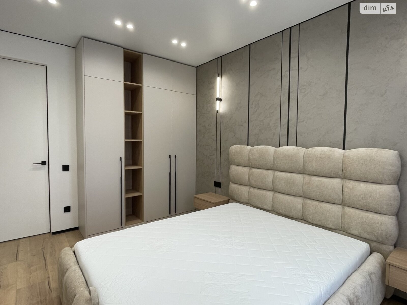 Продажа трехкомнатной квартиры в Криховцах, на ул. Приозерная, фото 1