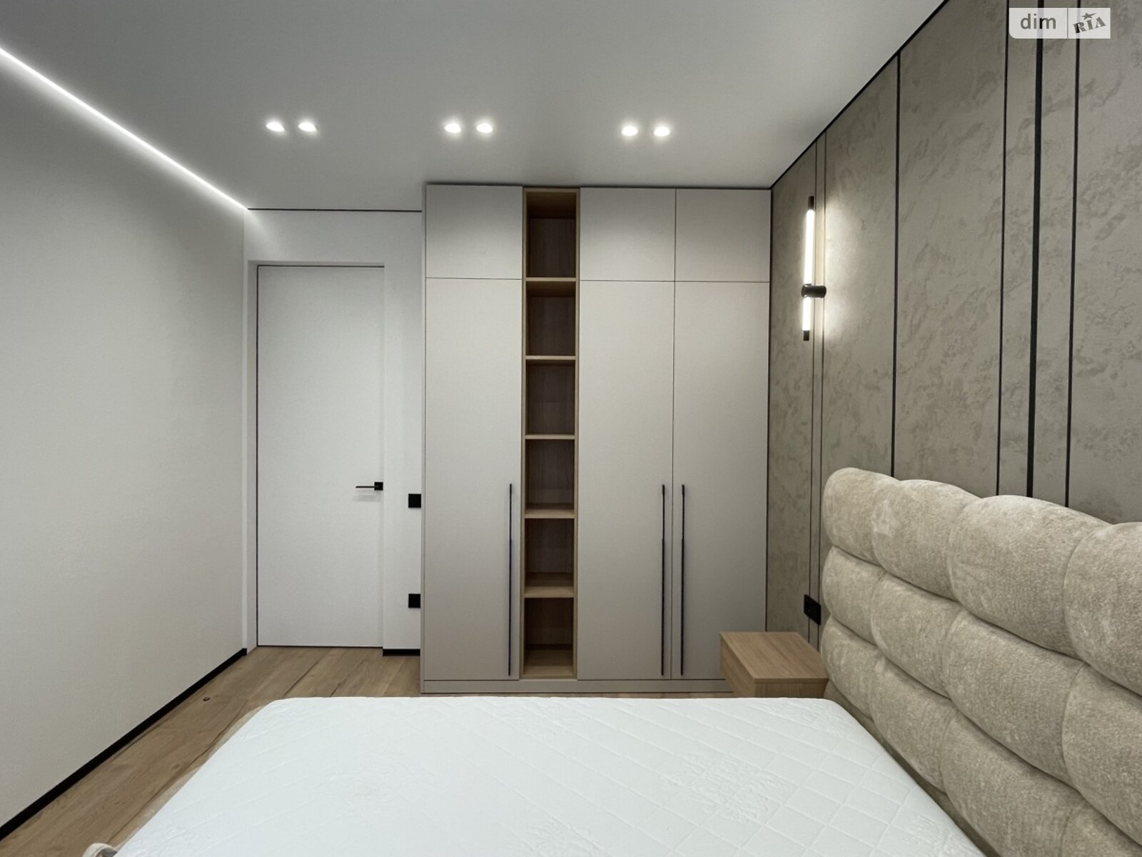 Продажа трехкомнатной квартиры в Криховцах, на ул. Приозерная, фото 1