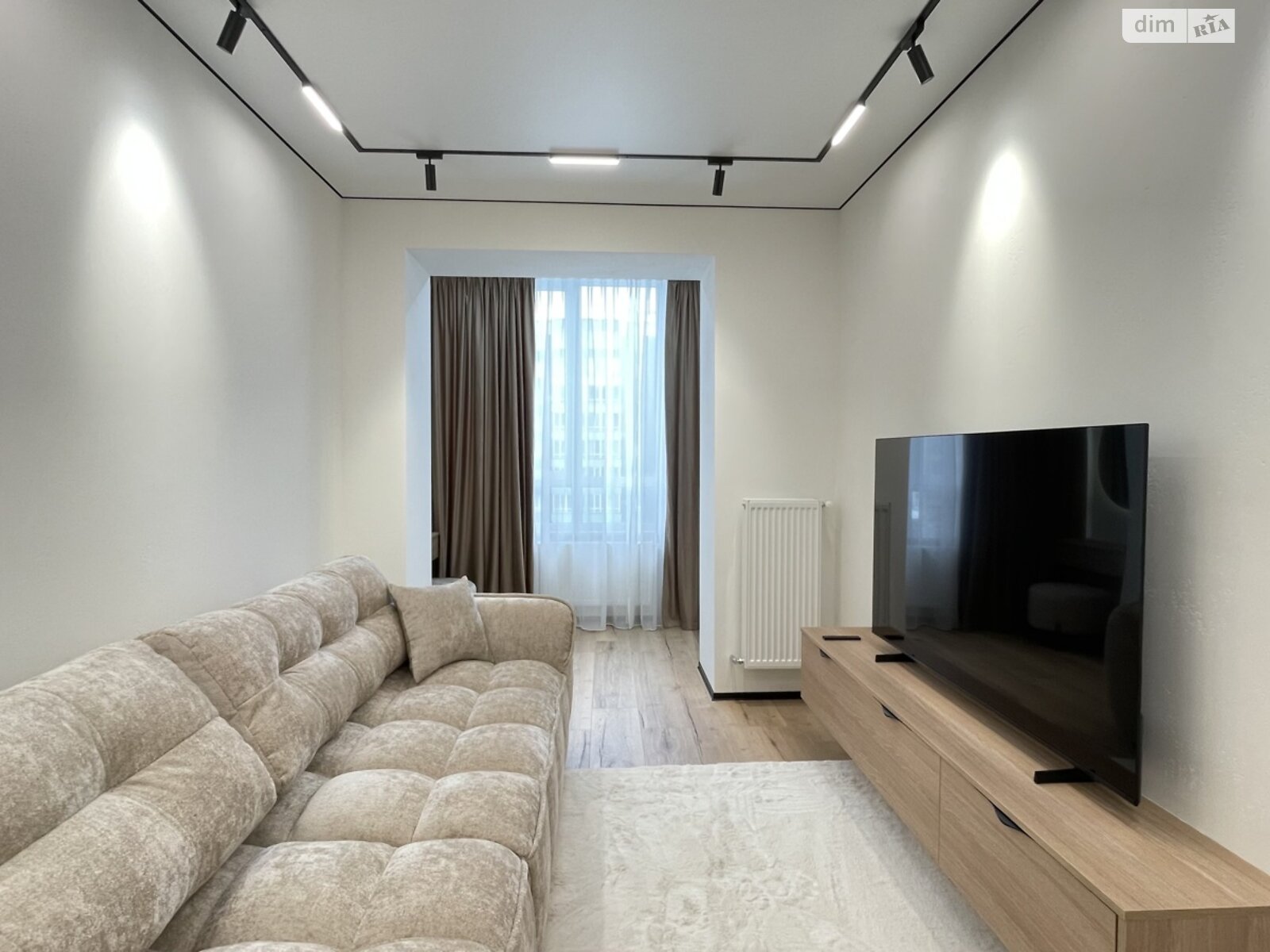 Продажа трехкомнатной квартиры в Криховцах, на ул. Приозерная, фото 1