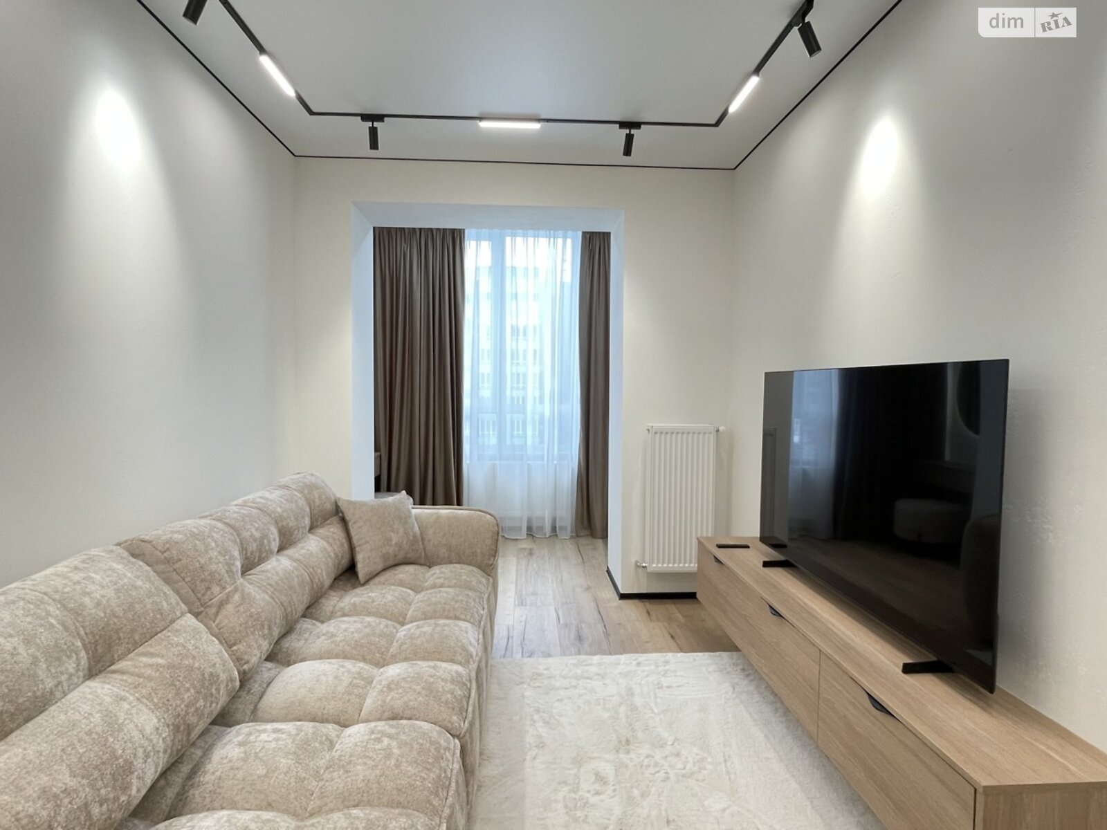 Продажа трехкомнатной квартиры в Криховцах, на ул. Приозерная, фото 1