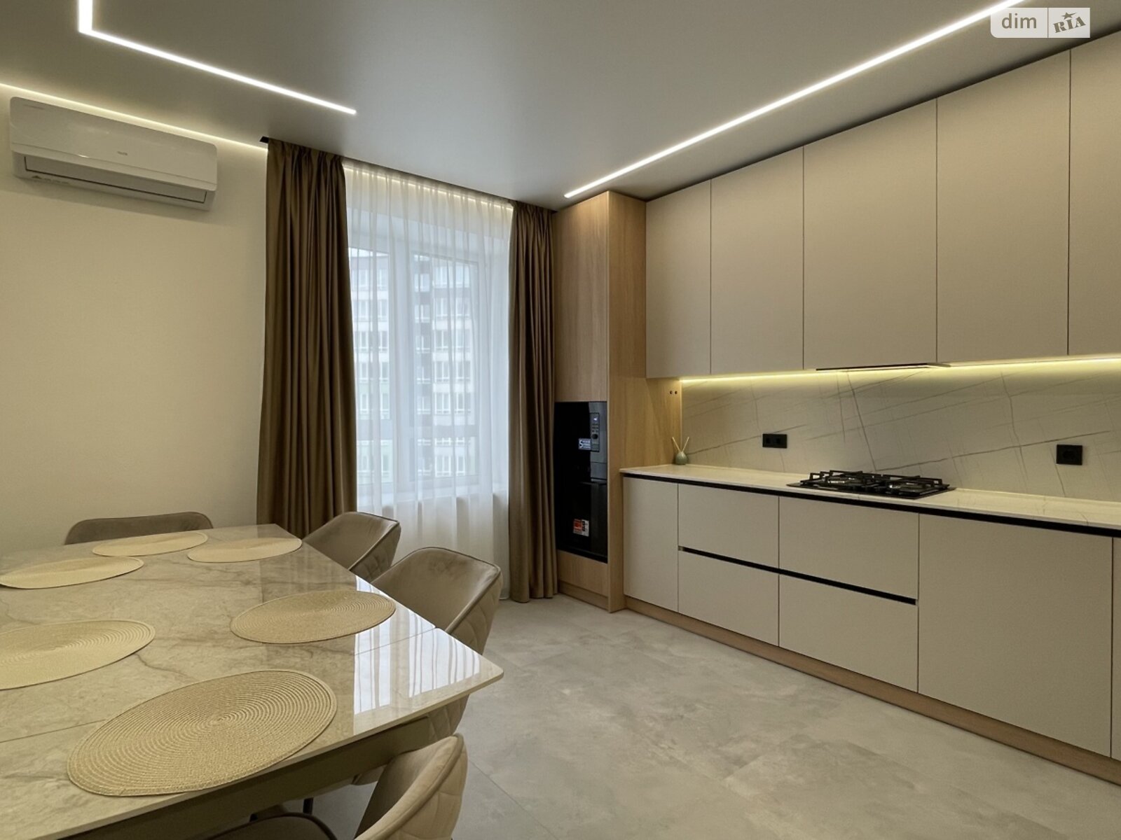 Продажа трехкомнатной квартиры в Криховцах, на ул. Приозерная, фото 1