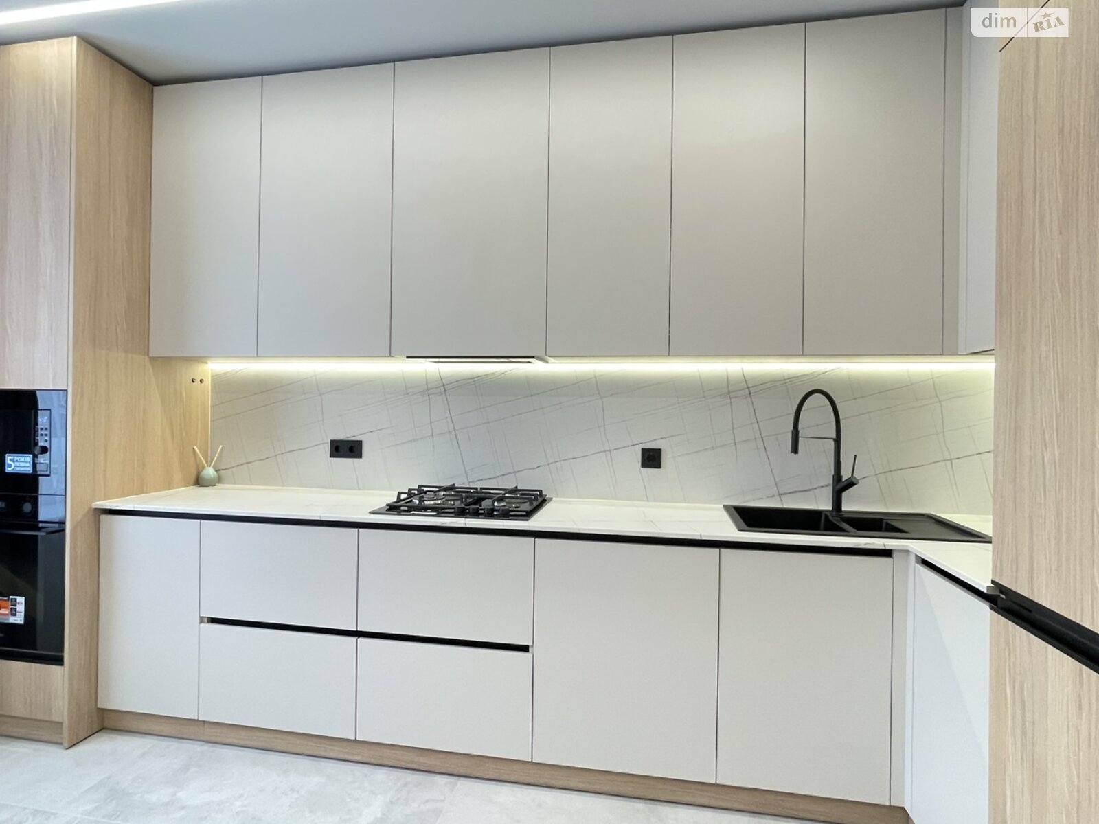 Продажа трехкомнатной квартиры в Криховцах, на ул. Приозерная, фото 1